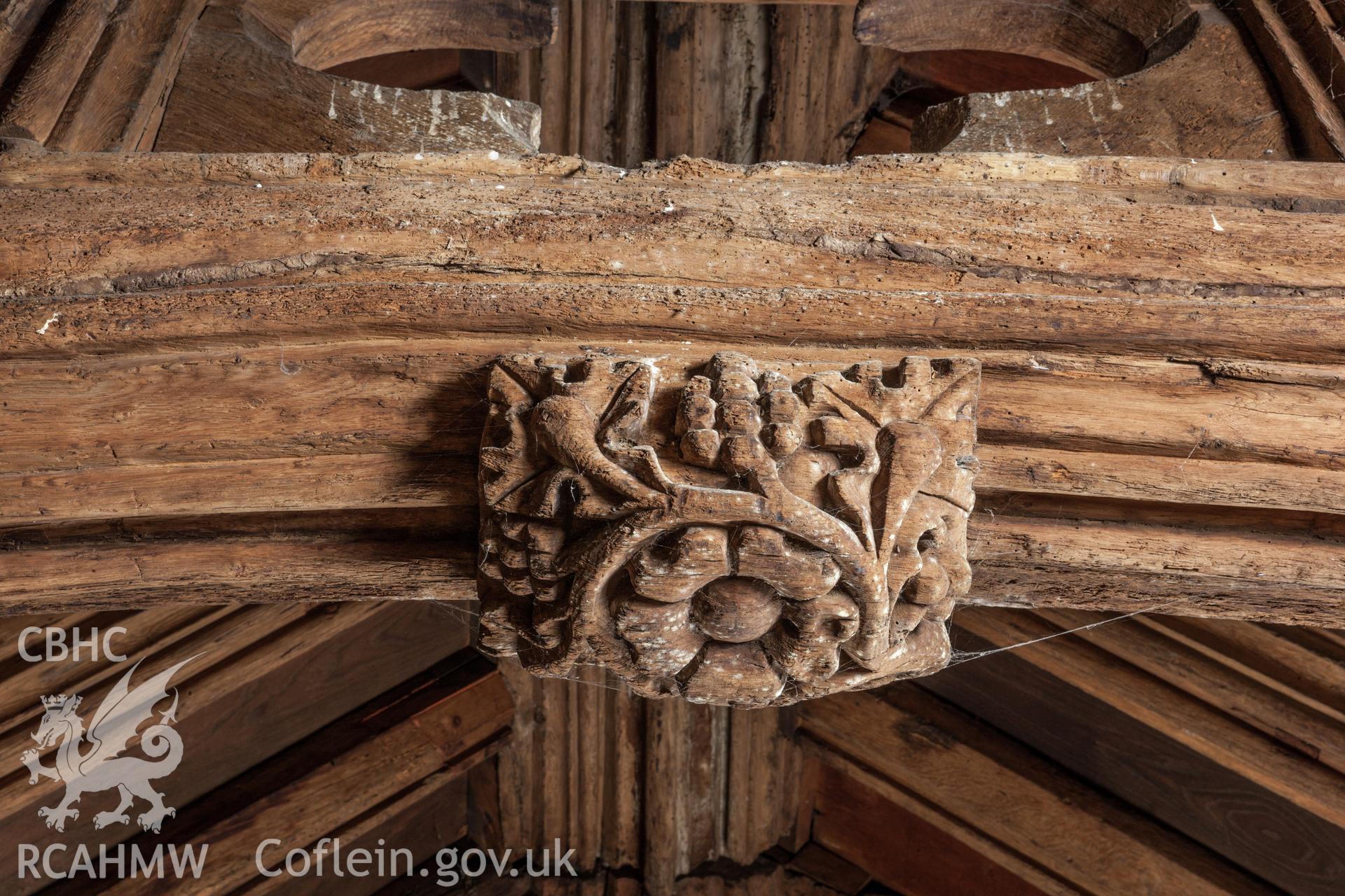 Interior, roof, intermediate beam (1/2) central boss decoration