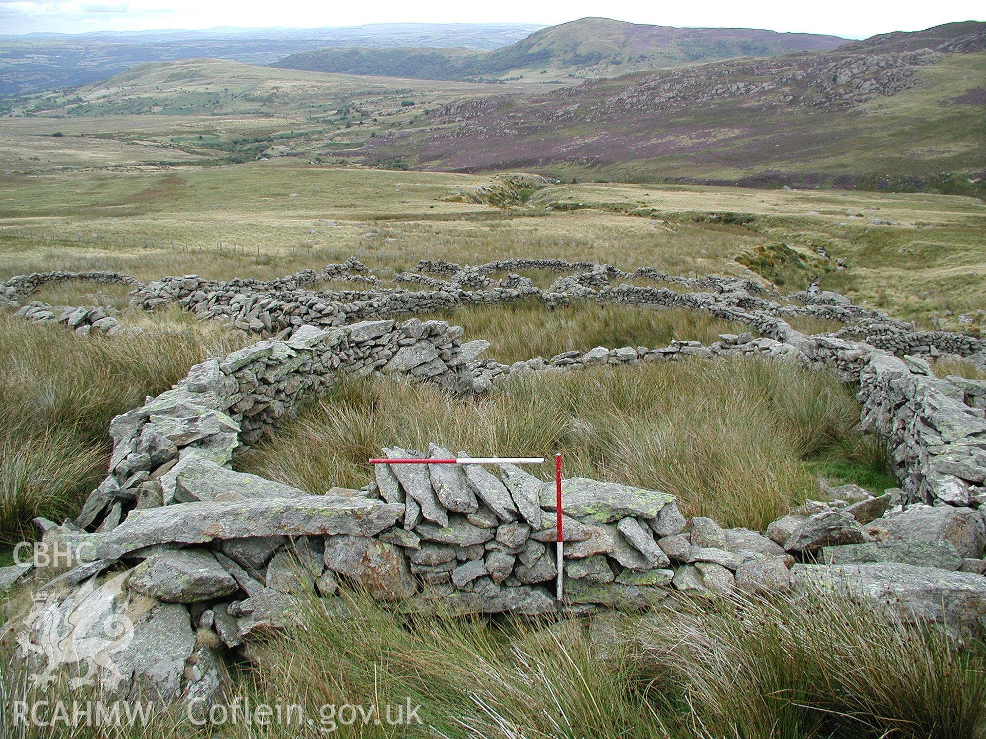 Digital photograph of Afon Garreg Wen Sheepfold taken on 09/09/2003 by Cambrian Archaeological Projects during the Eastern Snowdonia Upland Survey