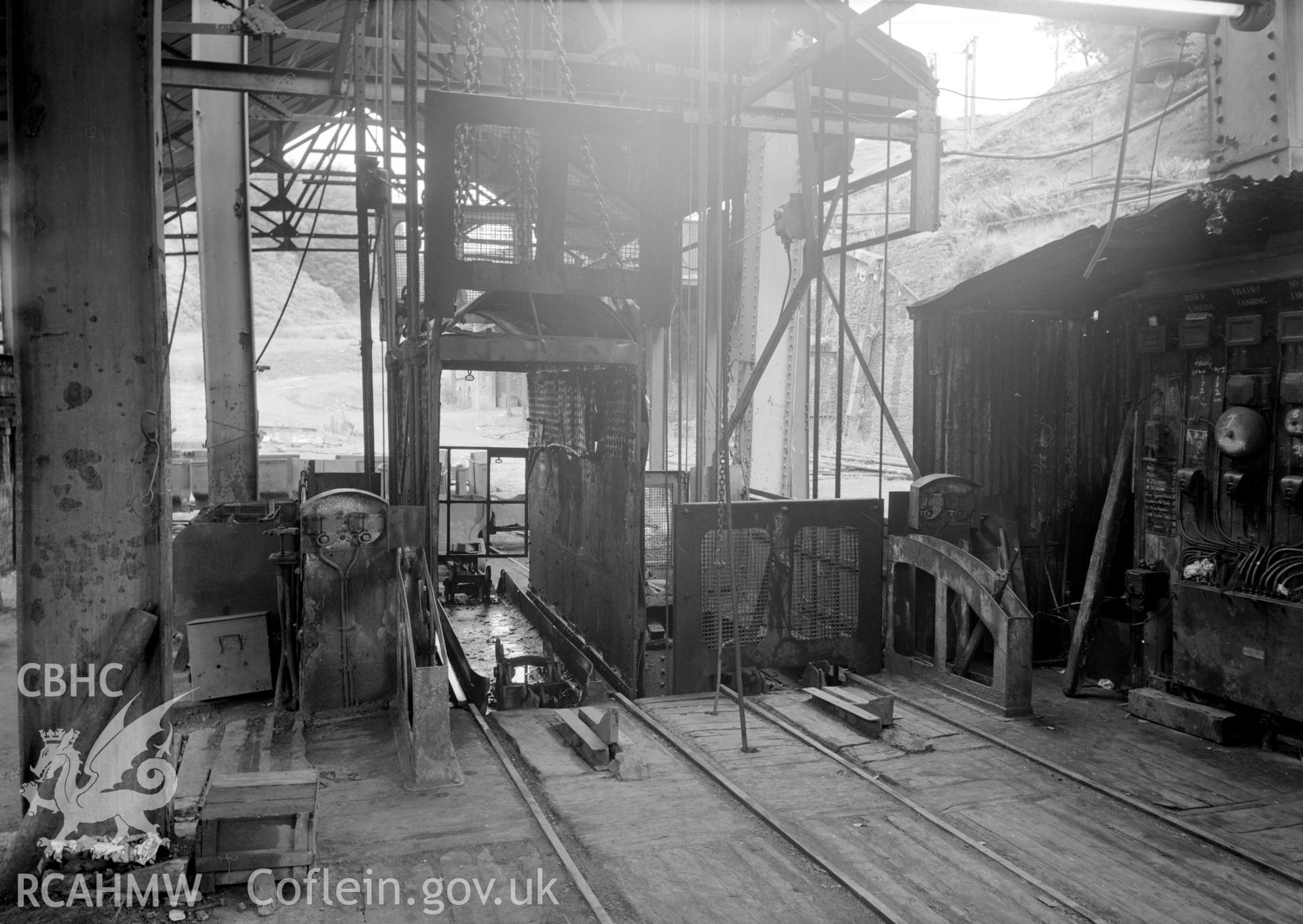 Pit bank (Cornwell ref: 15). NA/MM/91/121e