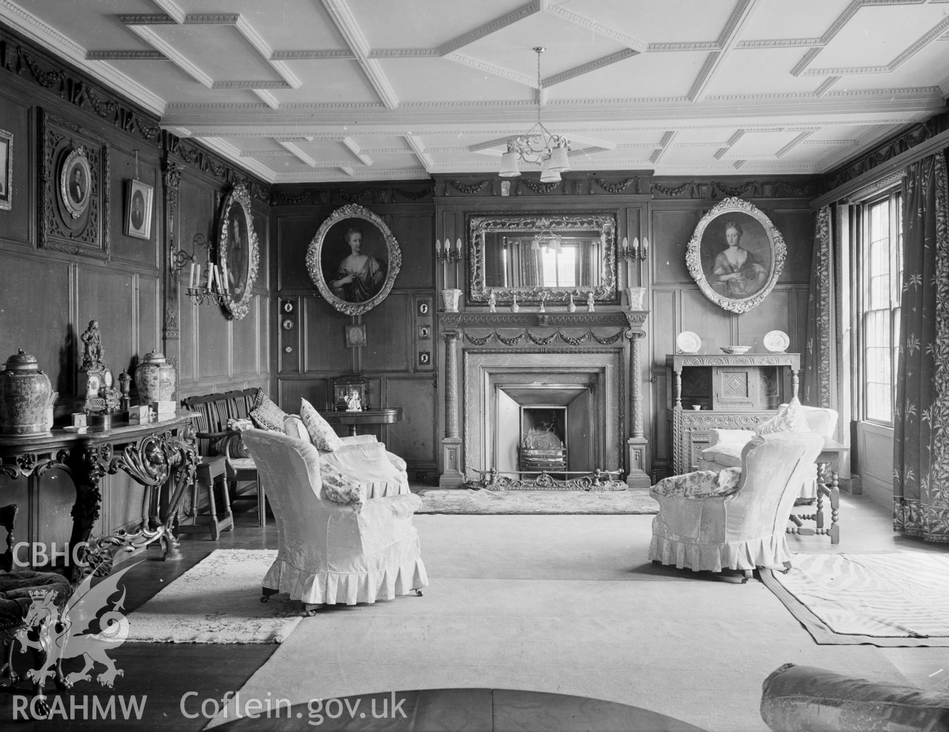 The south east drawing room is decorated in the same manor as the south west drawing room.