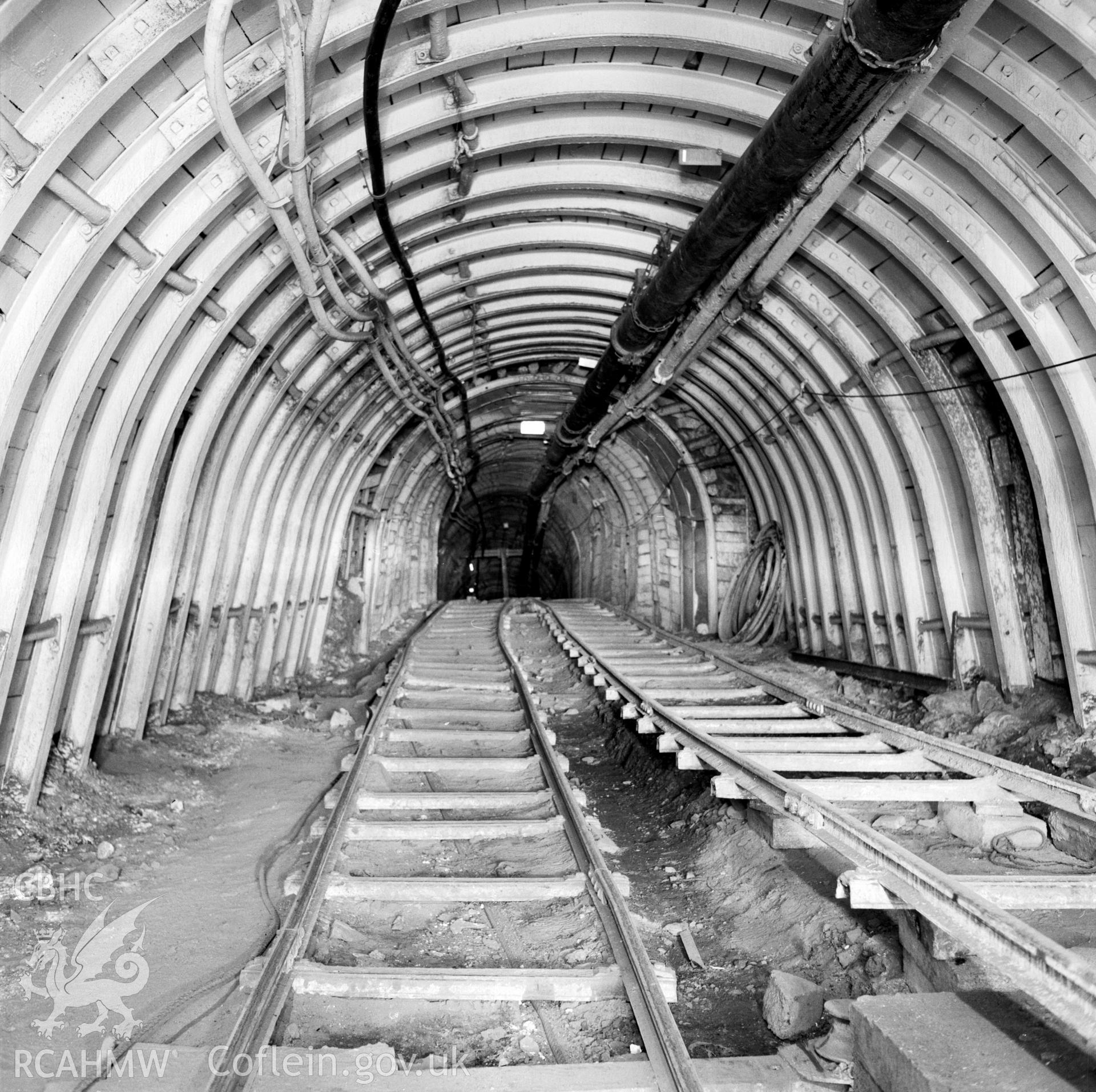 Underground roadway (Cornwell ref: 8). NA/MM/91/121e