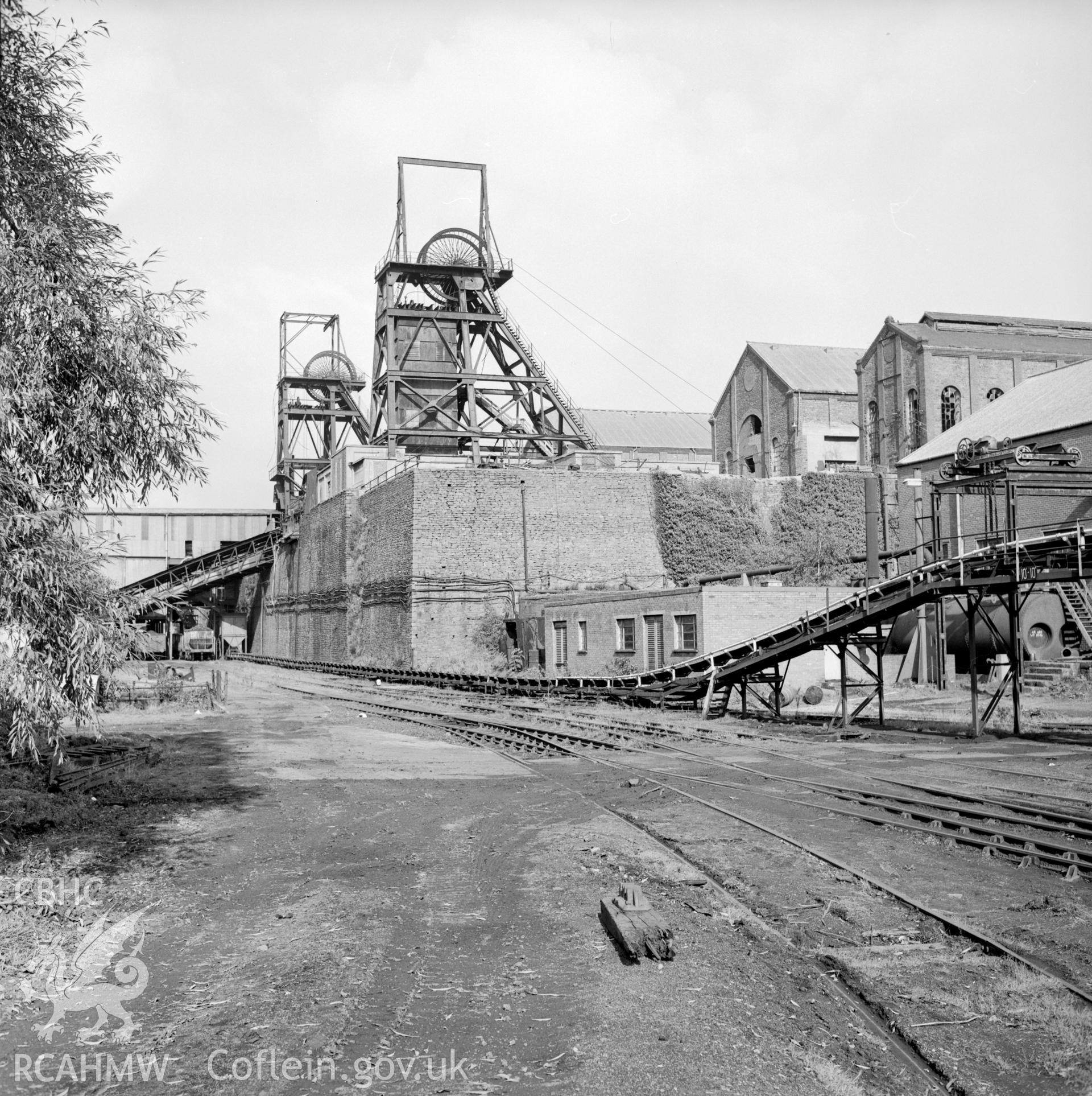 North Celynen Colliery. General view (Cornwell ref: 19). NA/MM/91/121e