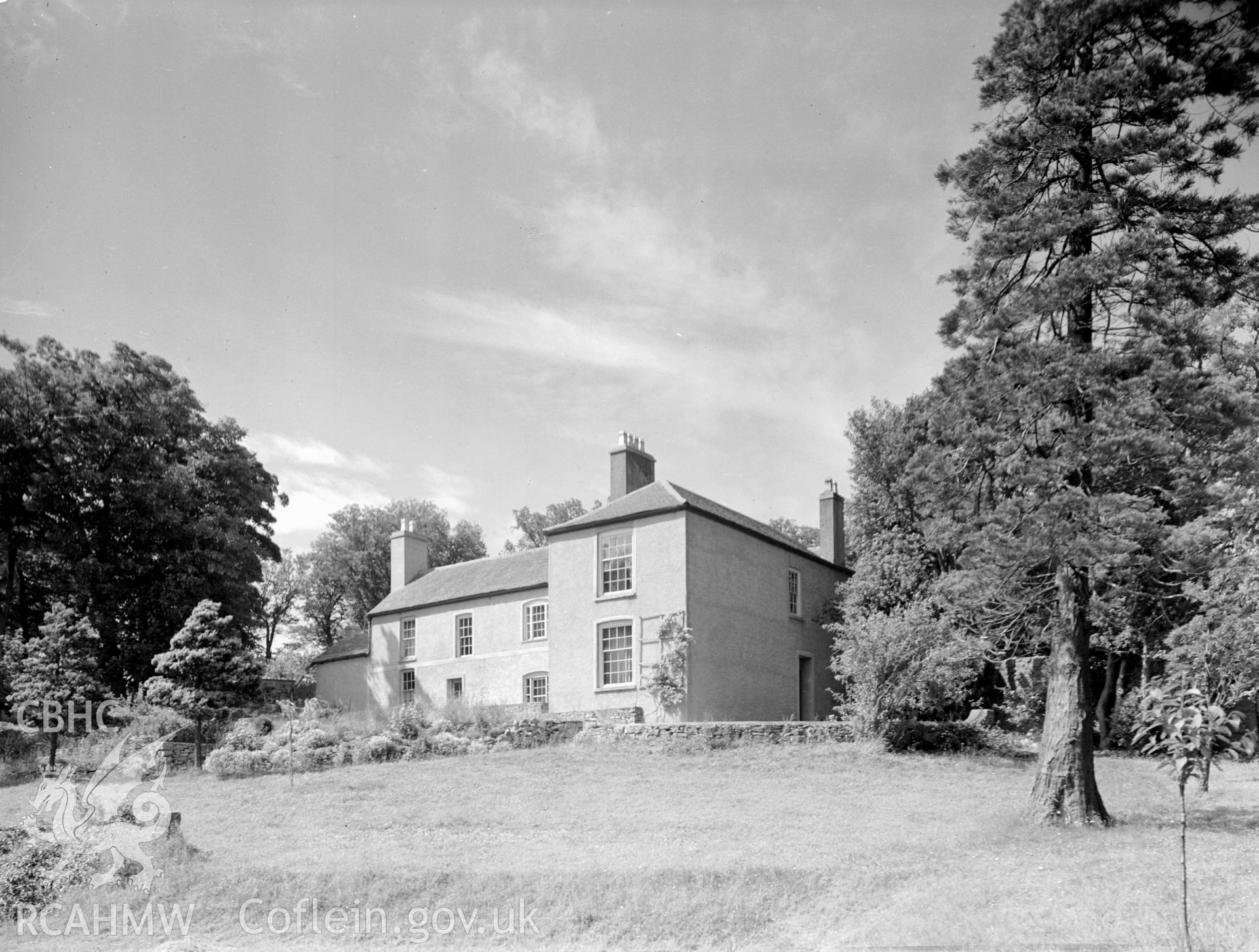 Black and white photographic survey of Plas Llysfaen, Llysfaen, produced by George Bernard Mason as part of the National Buildings Record