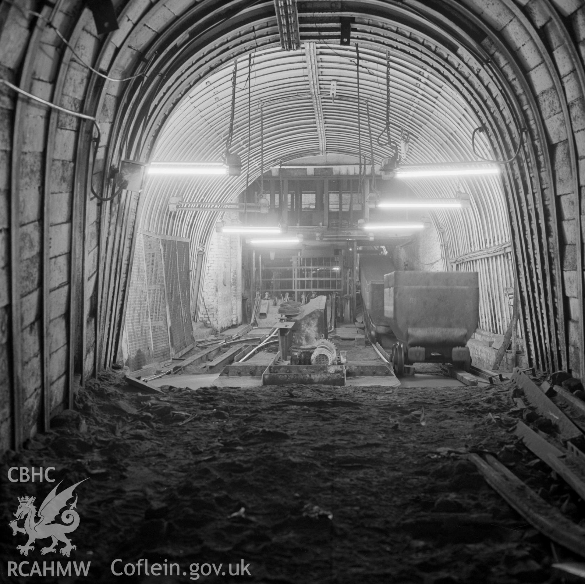 Coal trams. NA/GEN/90/047e