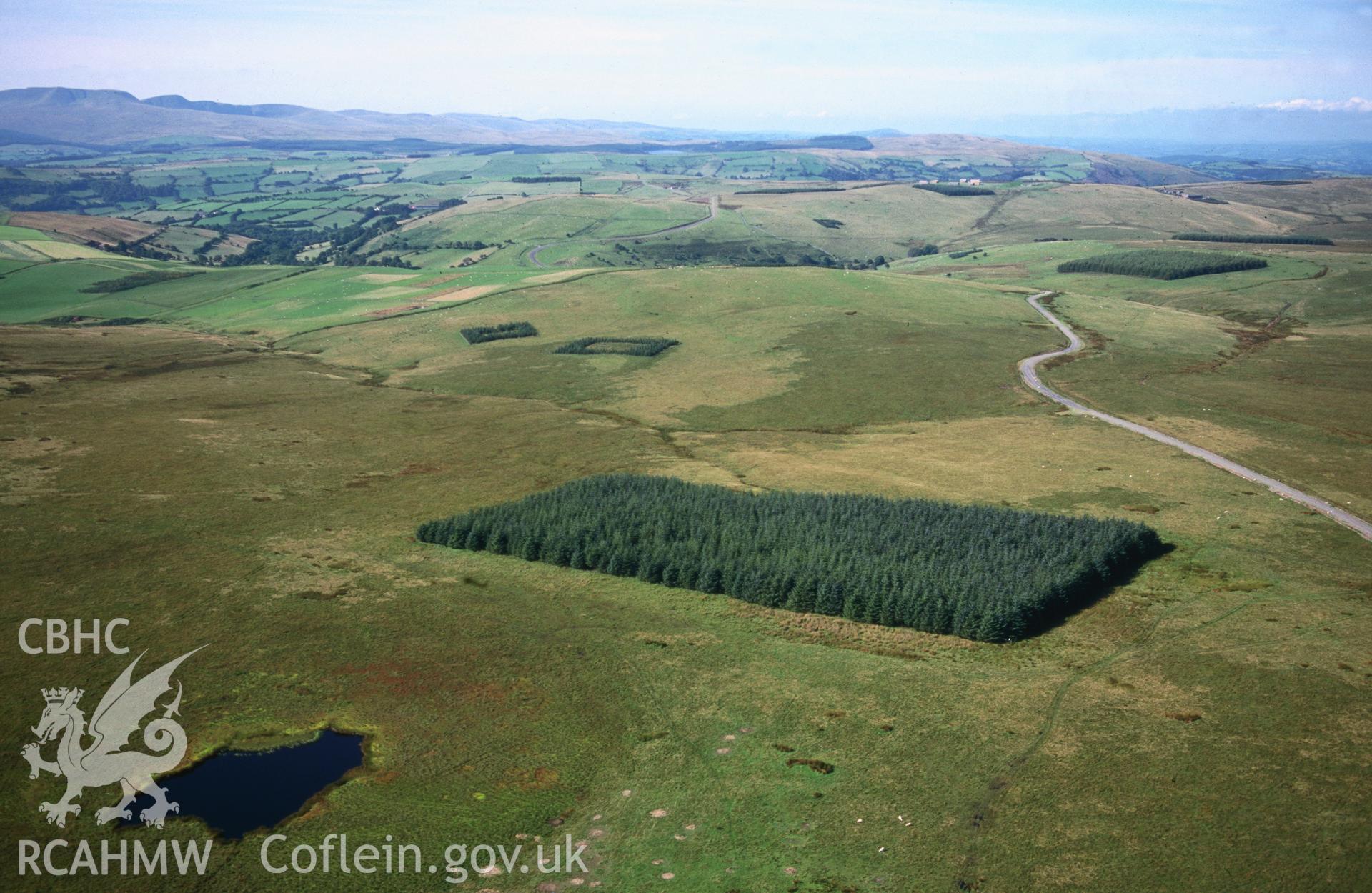 Slide of RCAHMW colour oblique aerial photograph of Llyn Nant-llys, taken by T.G. Driver, 27/8/1998.