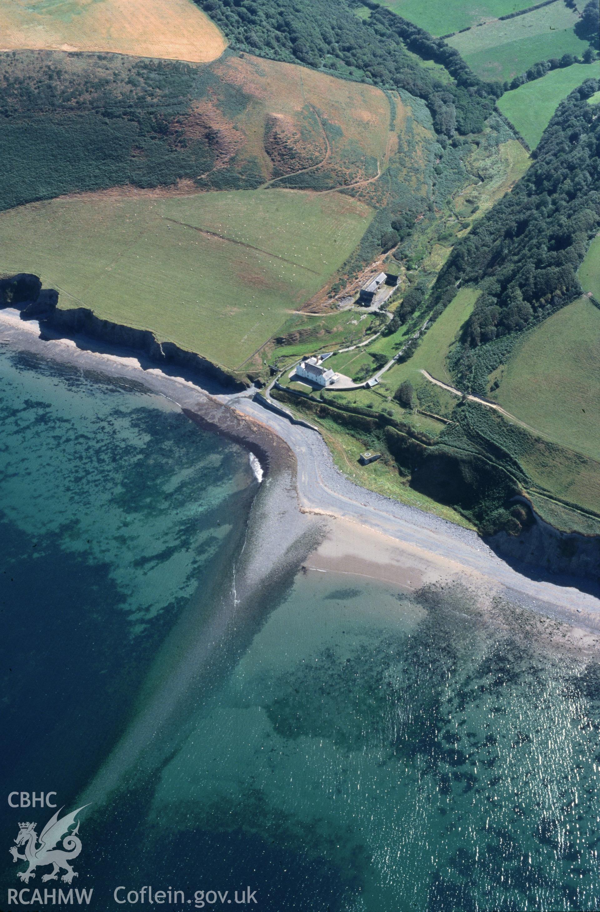 Slide of RCAHMW colour oblique aerial photograph of Sarn Gynfelyn, taken by T.G. Driver, 27/7/1999.