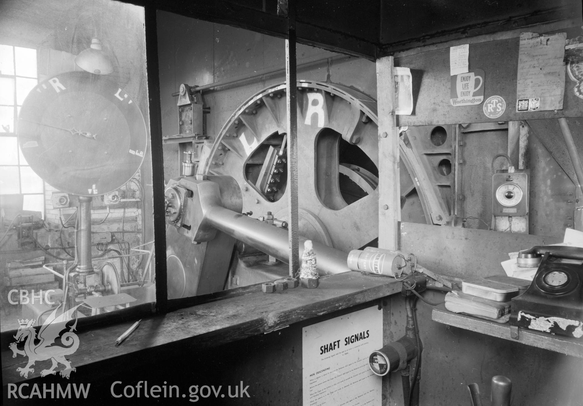 Steam winder from windingman's cabin (Cornwell ref: CC2). NA/GEN/90/047e