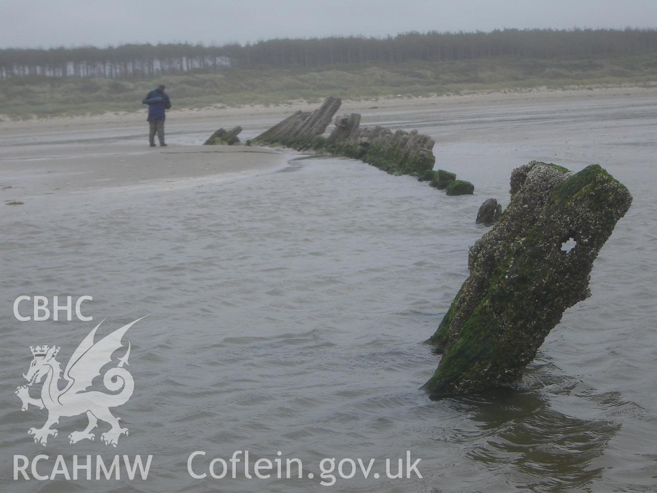 Digital photo showing unnamed wreck at Cefn Sidan, produced by Ian Cundy, July 2010.