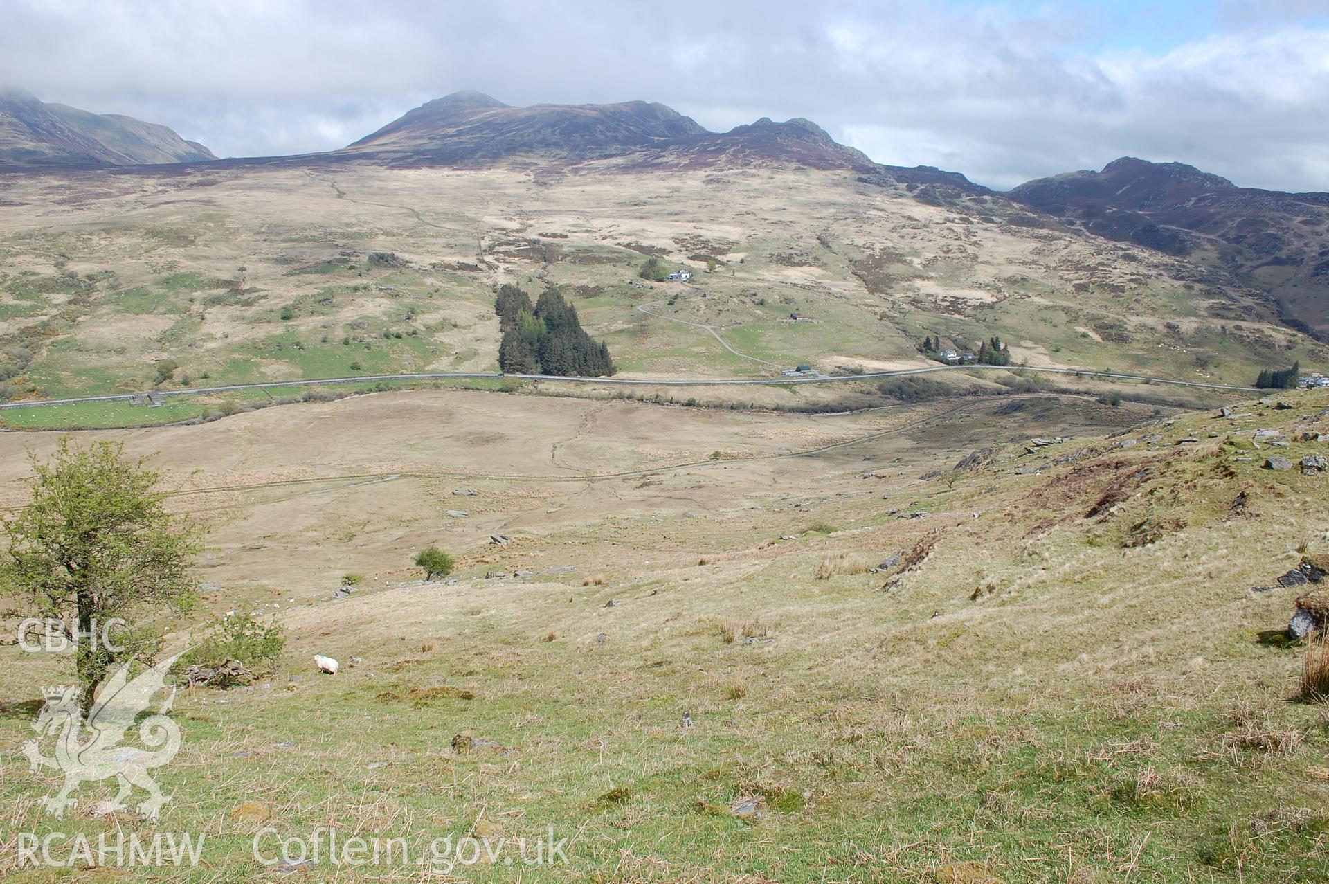 Views from mountain wall, Nant y Benglog, from SW. (Kenney, J, 21/05/2013)