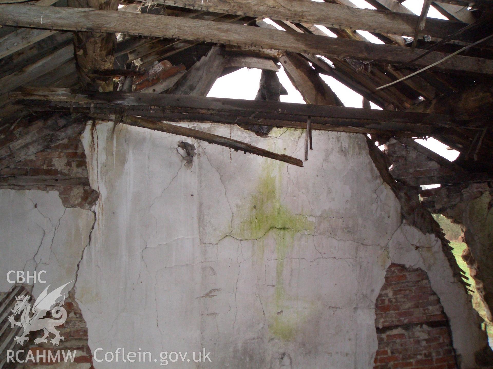 Digital colour photograph of the interior of the Chapel House Farm House, Light Oak Hall.