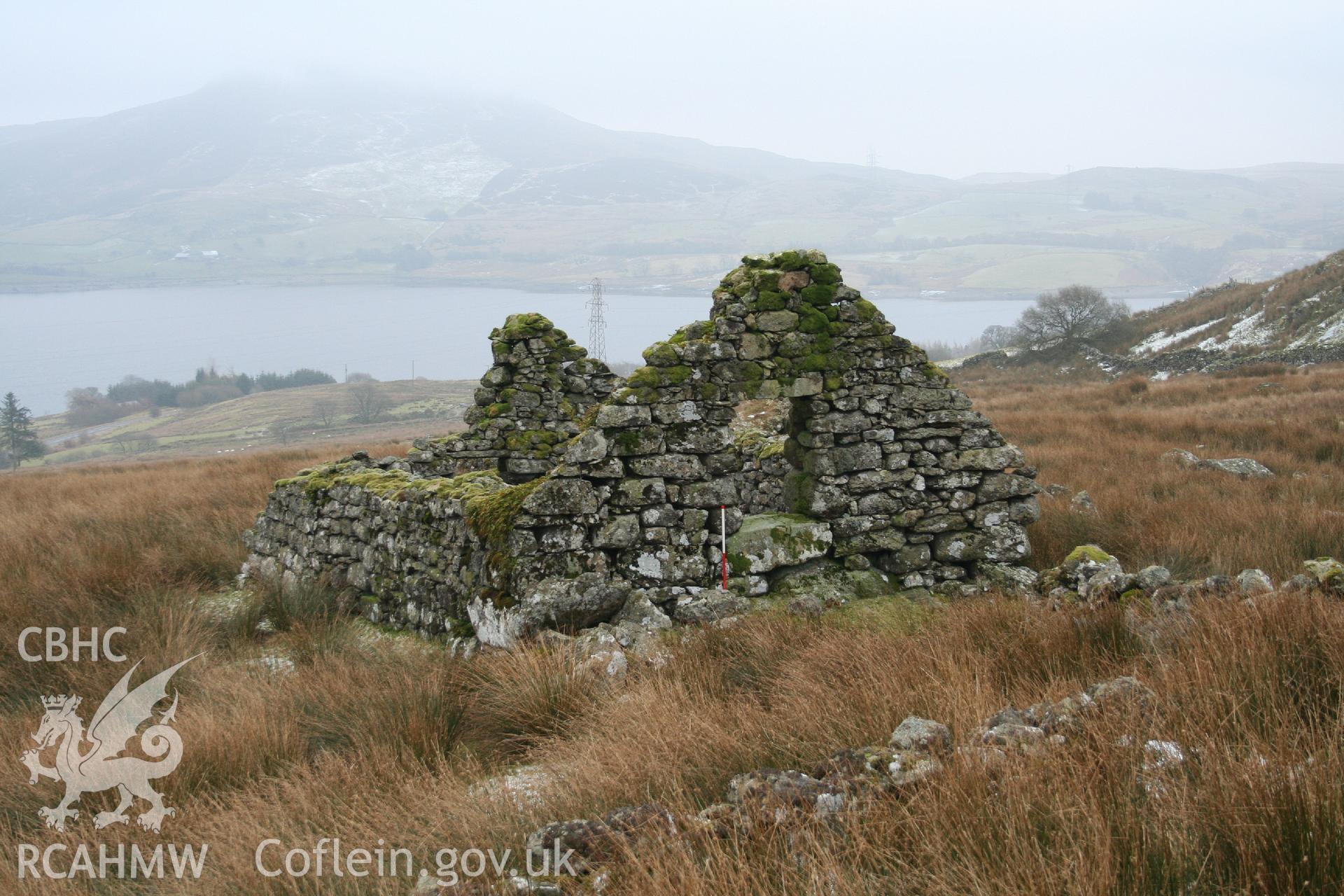 Digital Colour photograph of Y Fotty byre II taken on 09/01/2009 by P.J. Schofield during the Arenig Fach Upland Survey undertaken by Oxford Archaeology North.