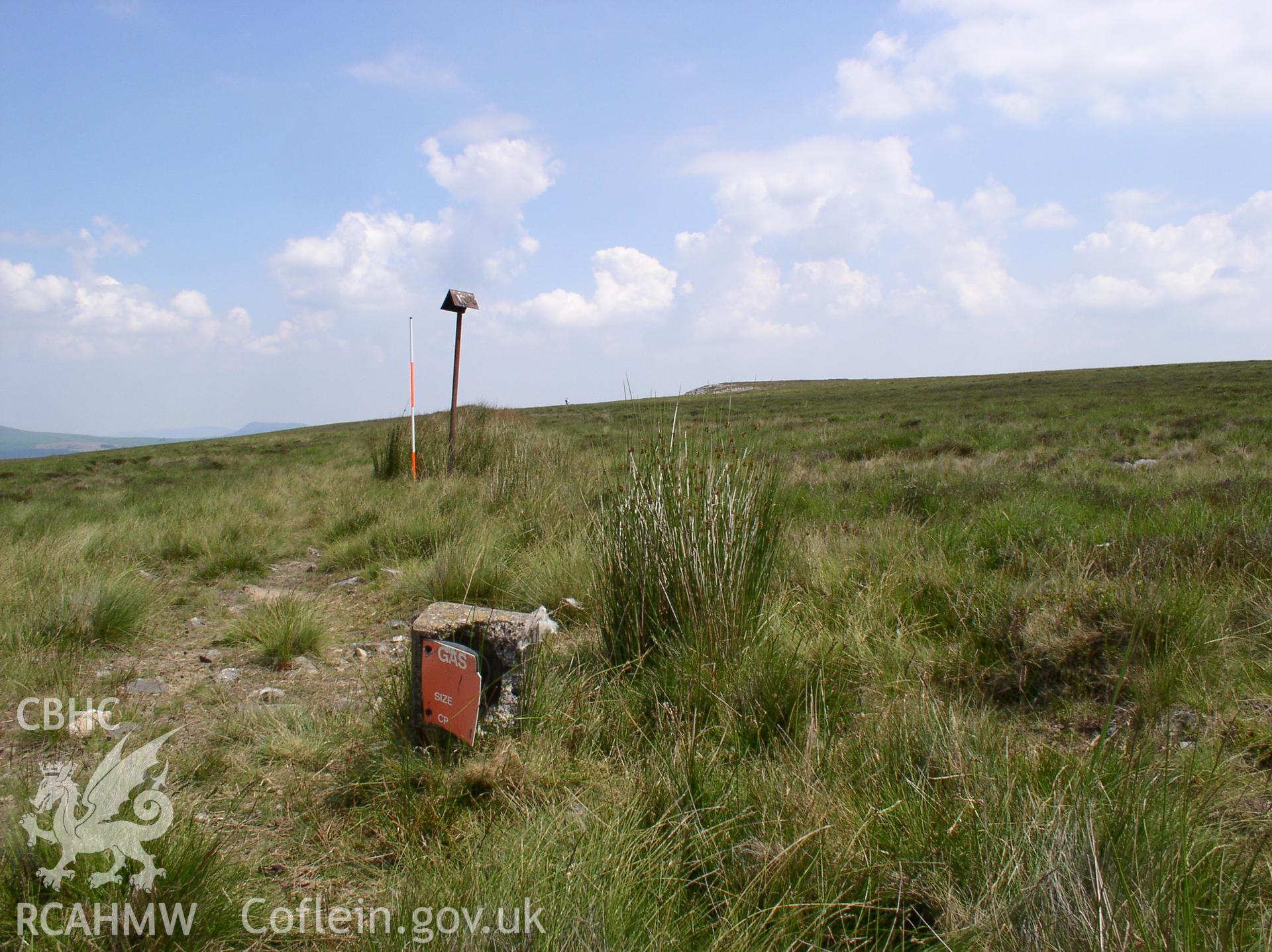 Photograph of Twr Pen Cyrn Gas Pipeline Marker I taken on 11/07/2005 by J.B. Winterburn during an Upland Survey undertaken by John Winterburn Archaeological Services.