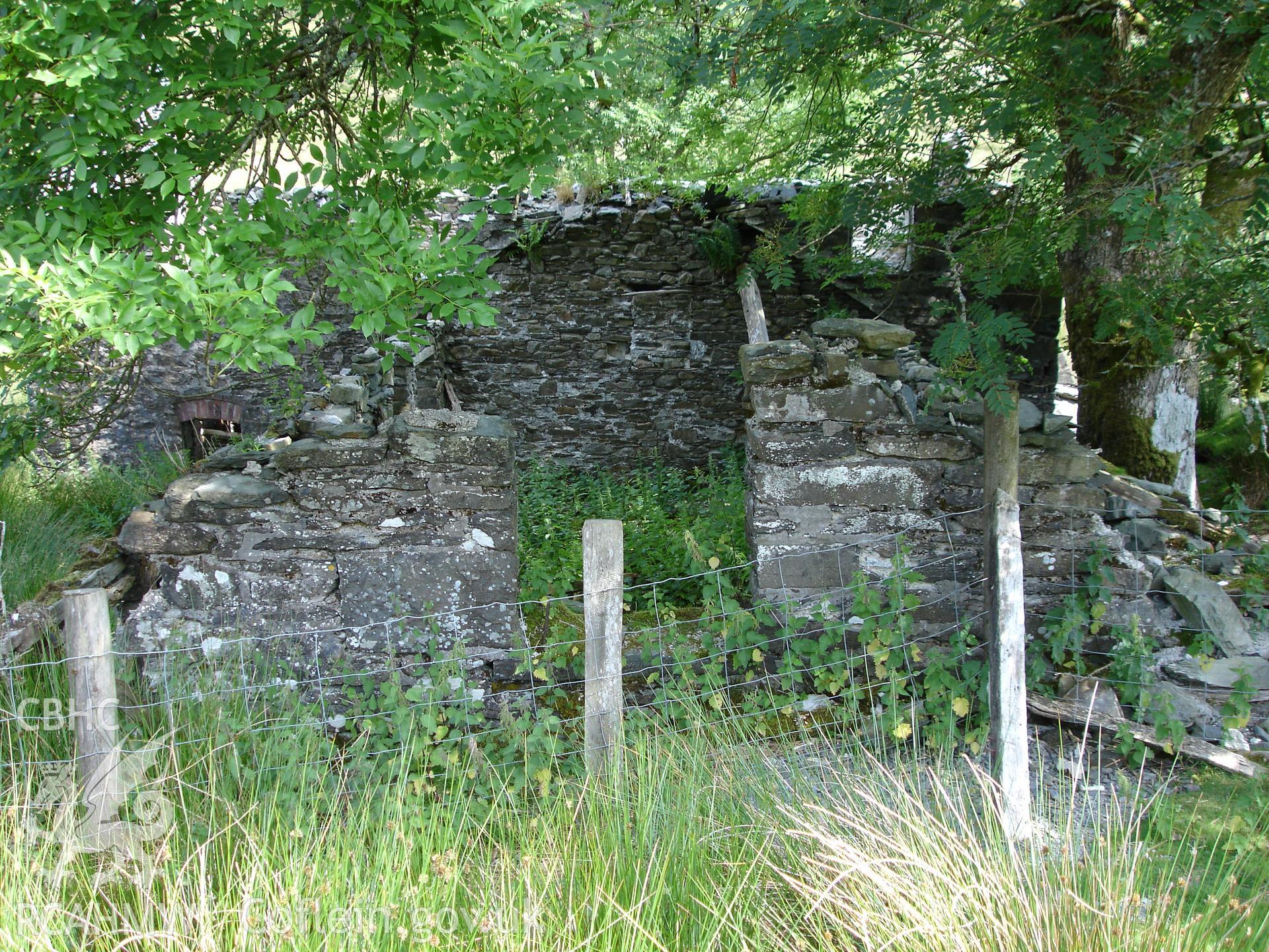 Digital colour photograph of a farm building at Bugeilyn taken on 19/07/2006 by R.P. Sambrook during the Plynlimon Glaslyn South Upland survey undertaken by Trysor.