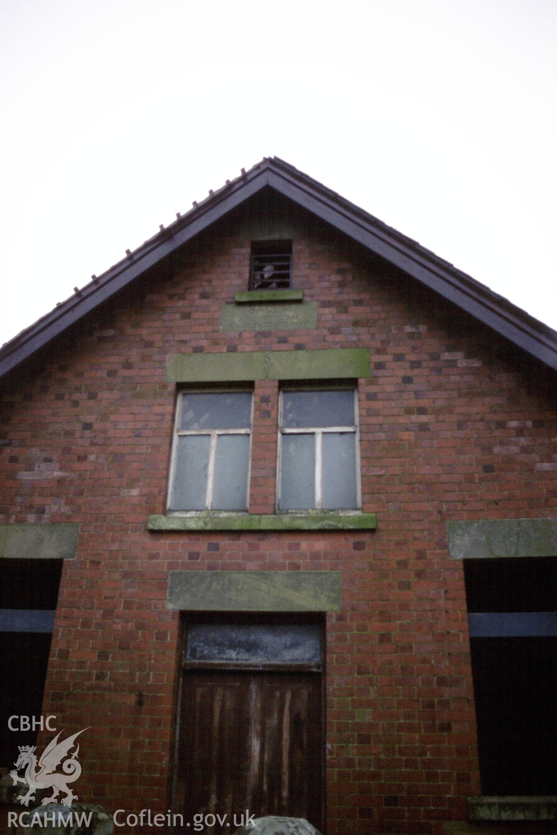 Exterior, front gable