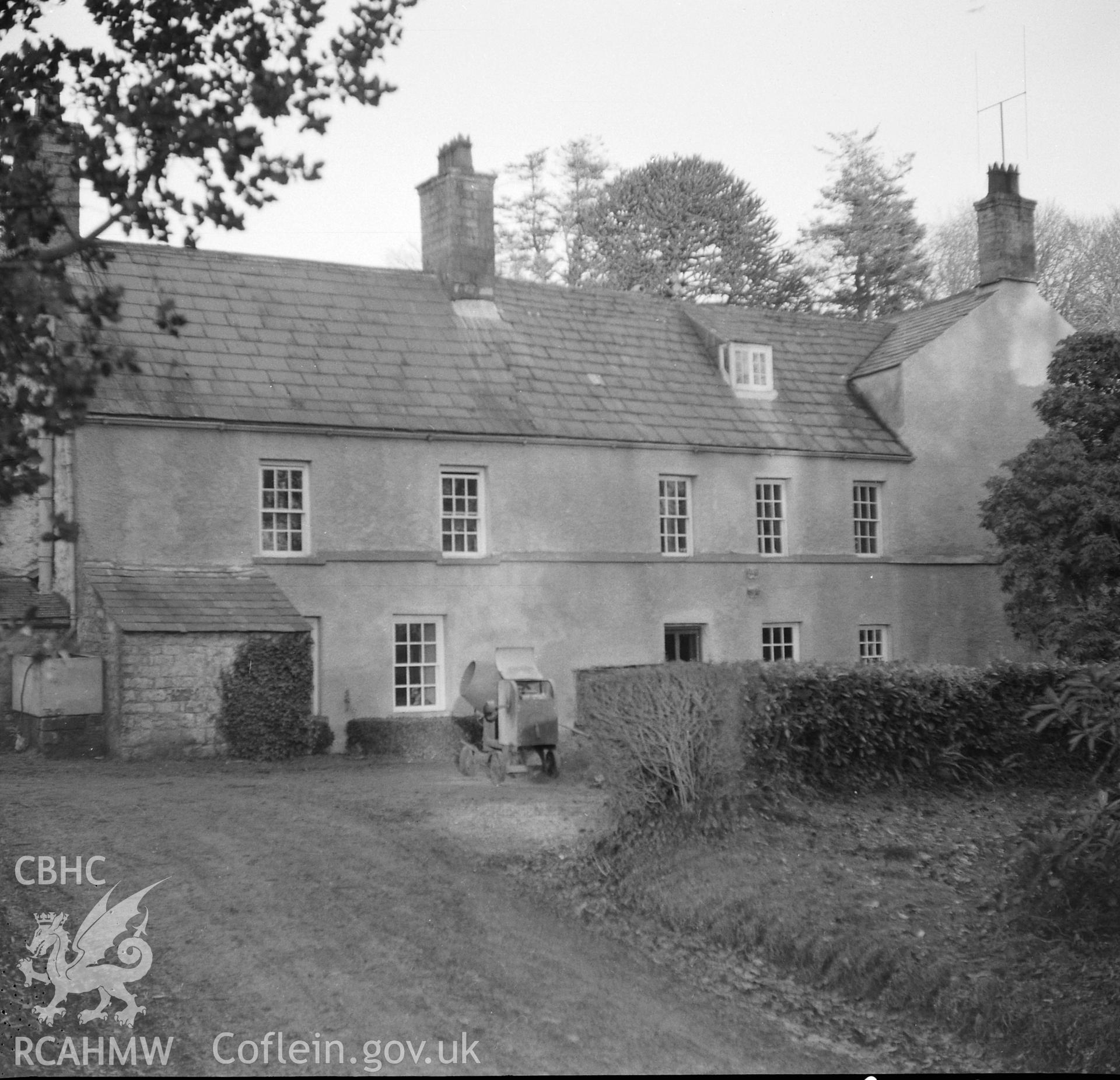 Two black and white photographs of PlasTregaian, Tregaian, one without negative of unknown date.