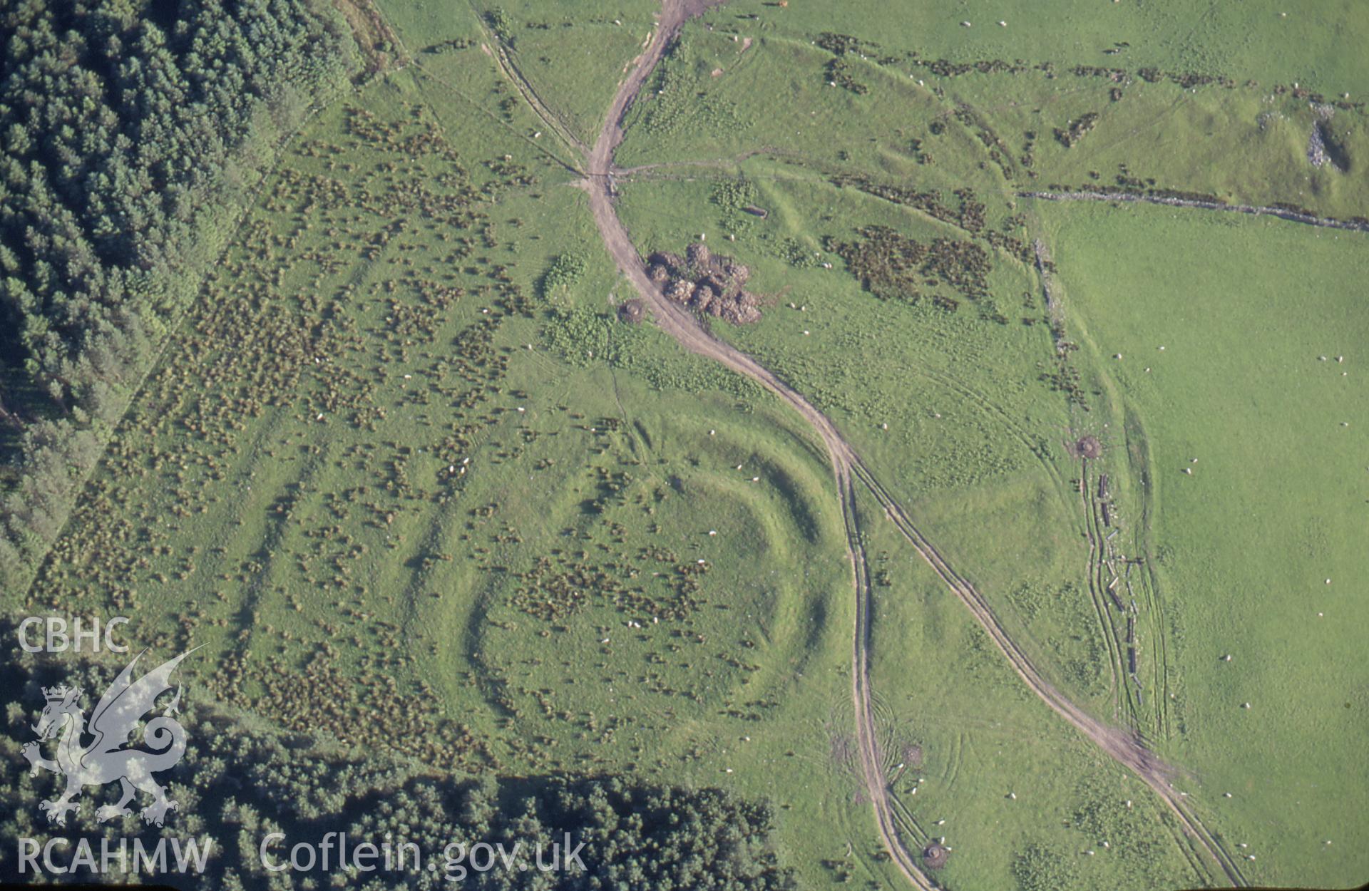RCAHMW colour slide oblique aerial photograph of Gaer Fawr, Briton Ferry, taken by T.G.Driver on the 18/07/2000