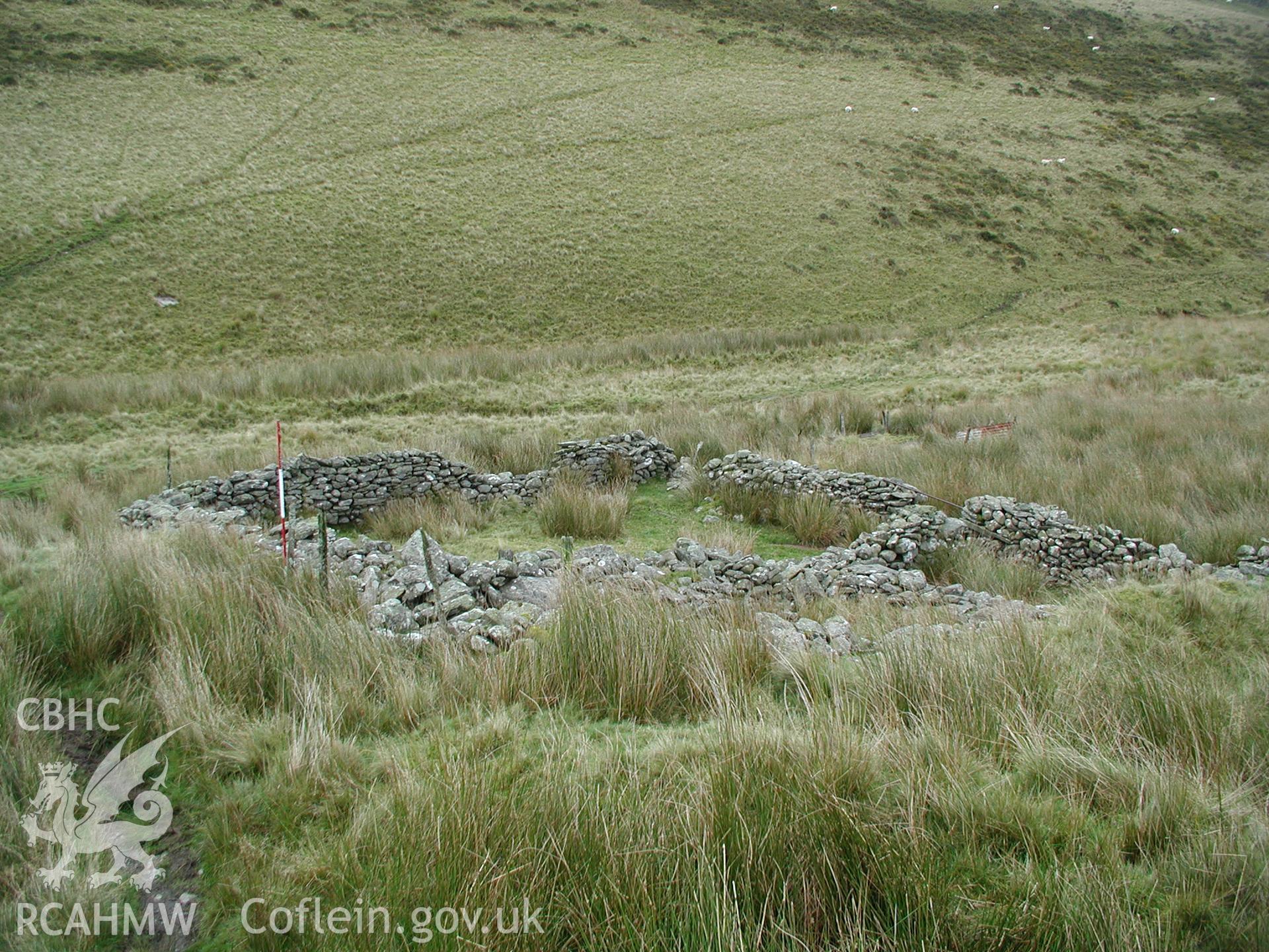 Photograph of Nant Dinas Sheepfold taken on 24/10/2004 by R.S. Jones during an Upland Survey undertaken by Cambrian Archaeological Projects.