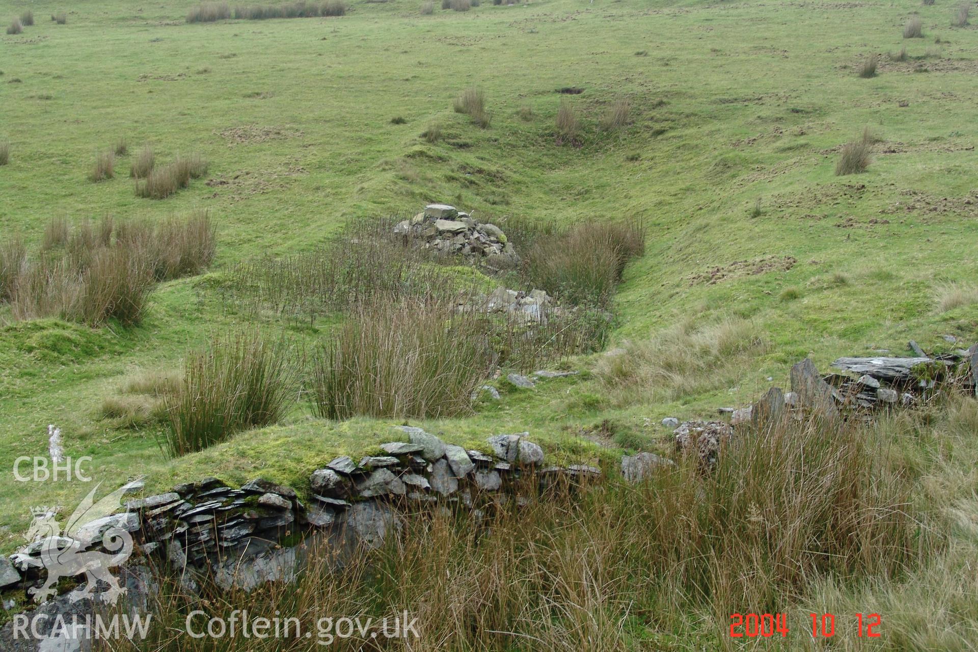 Photograph of Bwlch-y-styllen Level taken on 12/10/2004 by N. Phillips during an Upland Survey undertaken by Cambrian Archaeological Projects.