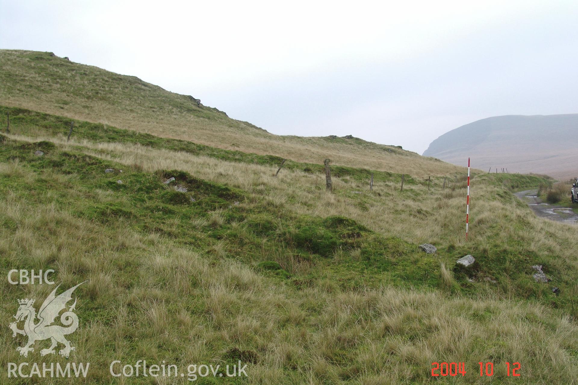 Photograph of Bwlch-y-styllen Field Bank taken on 12/10/2004 by N. Phillips during an Upland Survey undertaken by Cambrian Archaeological Projects.