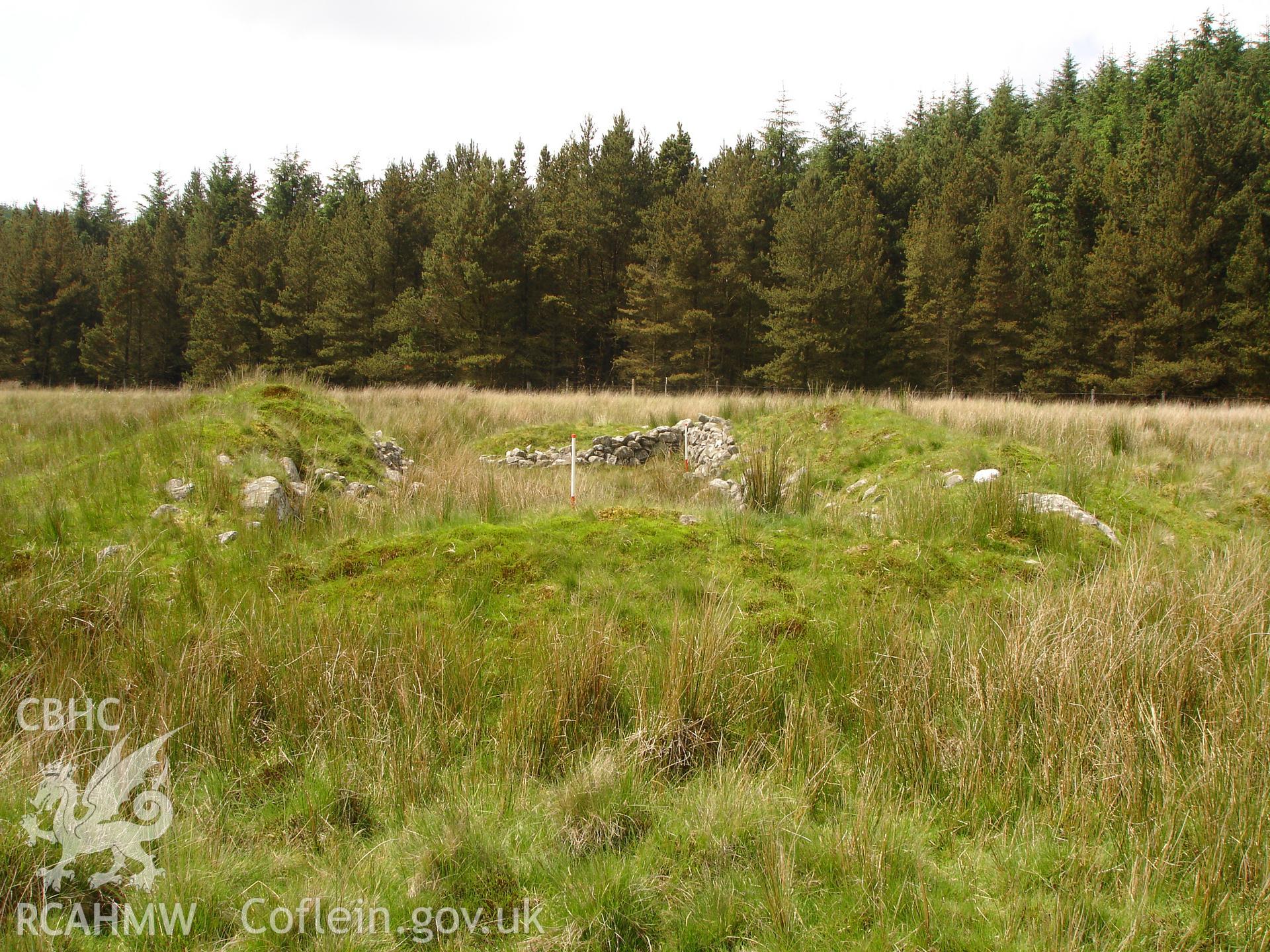 Photograph of Afon Llechwedd Mawr Structure taken on 11/06/2005 by R.P. Sambrook during an Upland Survey undertaken by Trysor Archaeology.