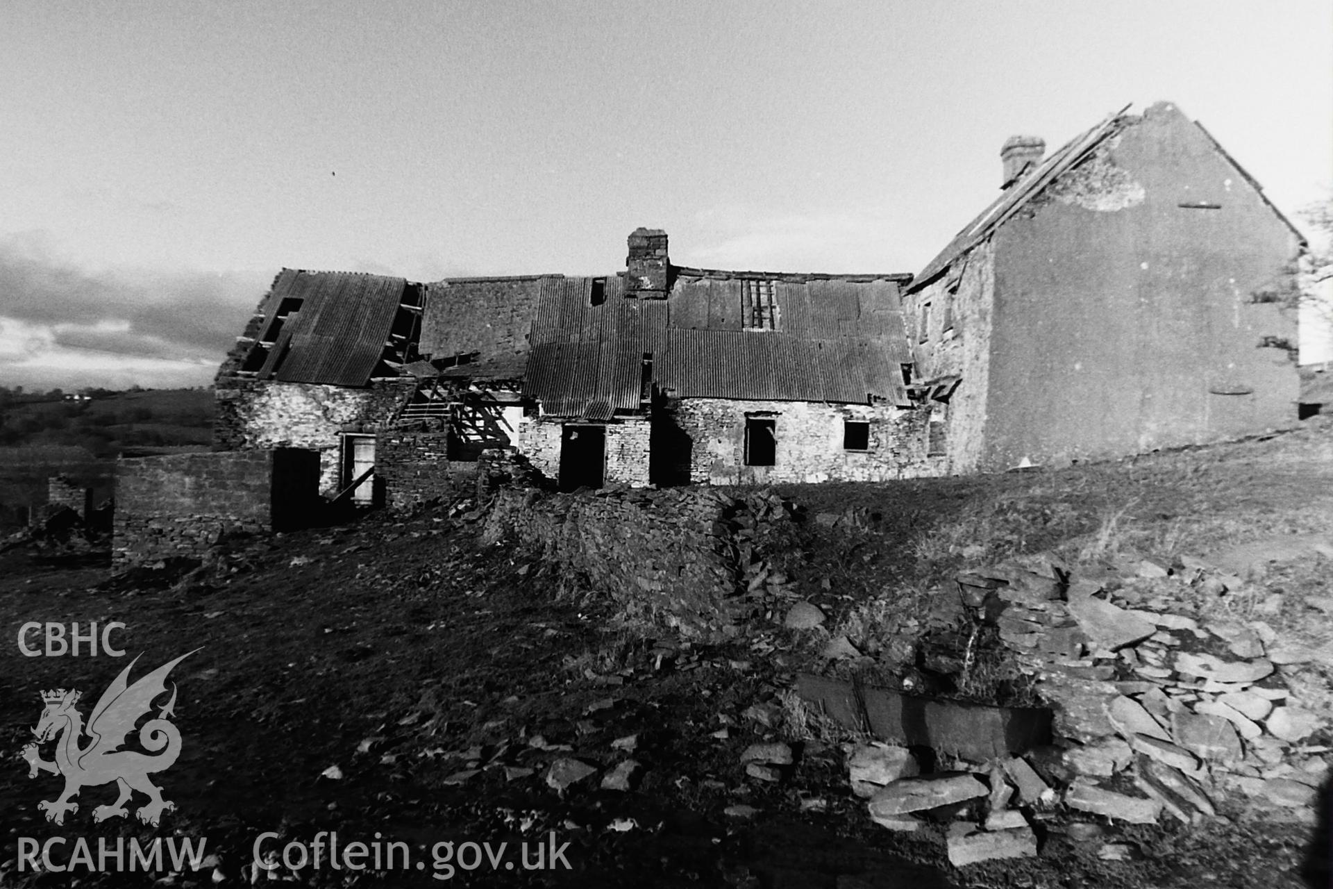 Black and white photo showing view of Llanhilleth Farm, taken by Paul R. Davis, 1999.