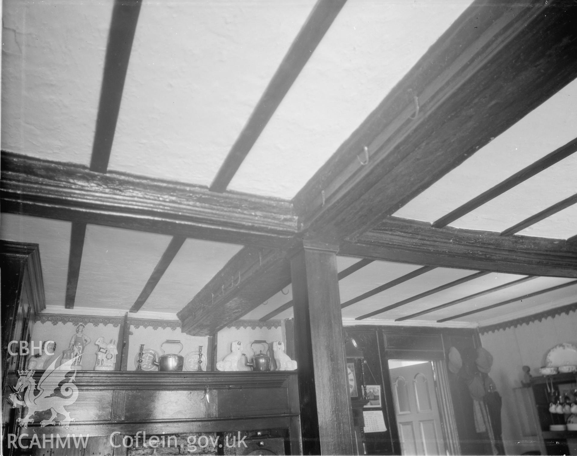 View of the beams in the hall