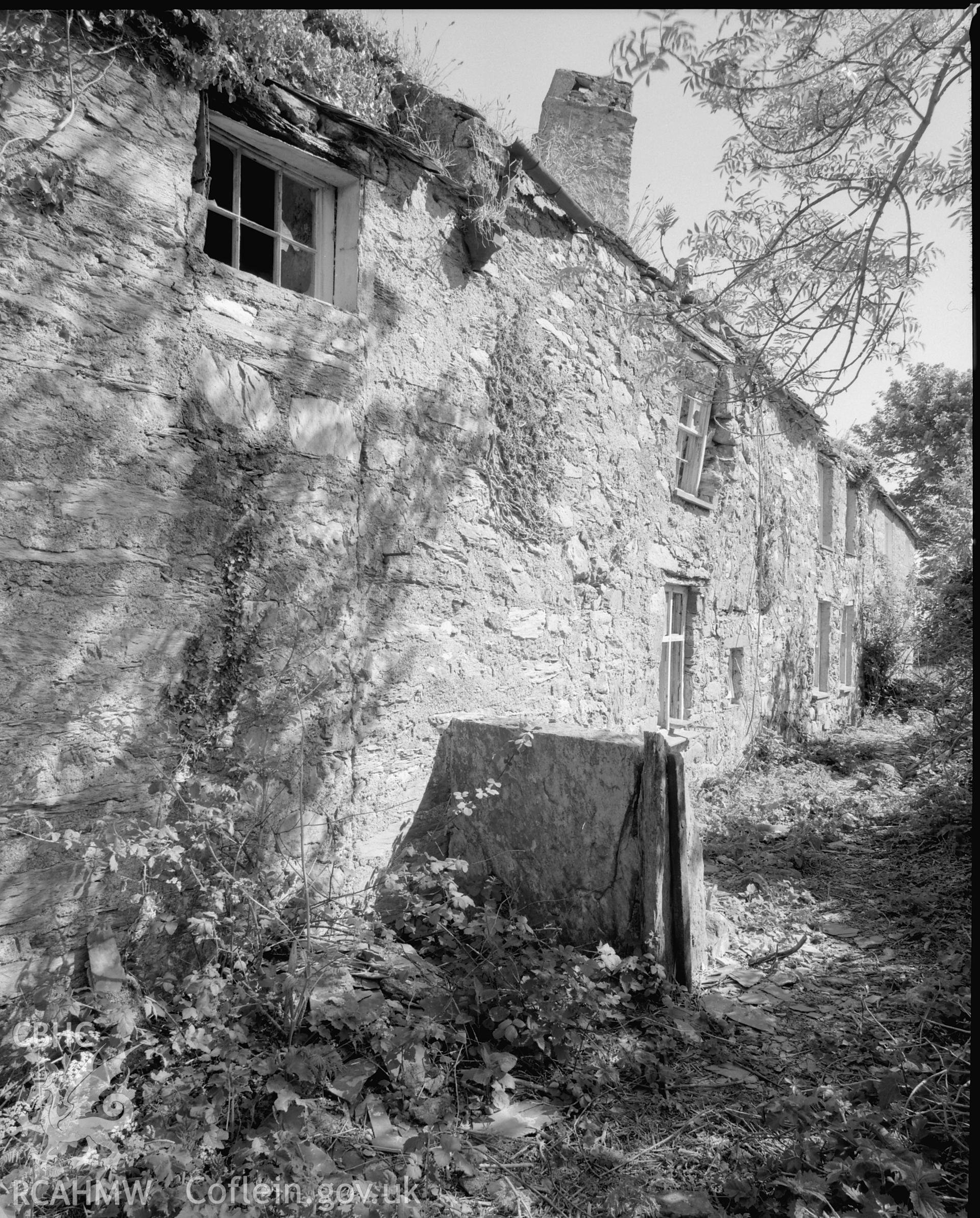 View of W front