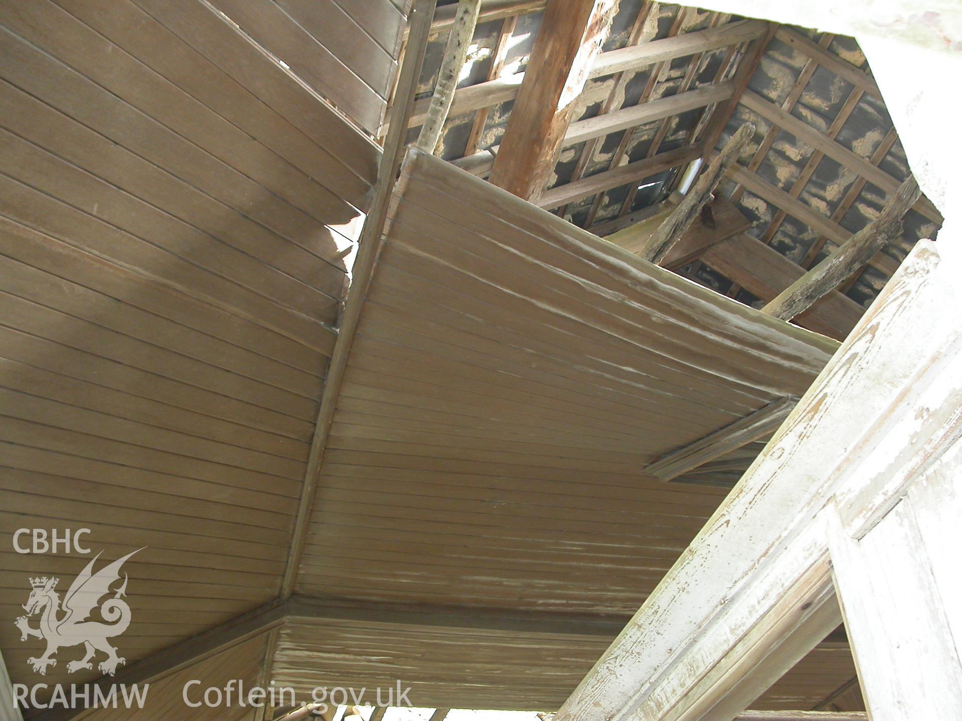Interior, ceiling & roof trusses
