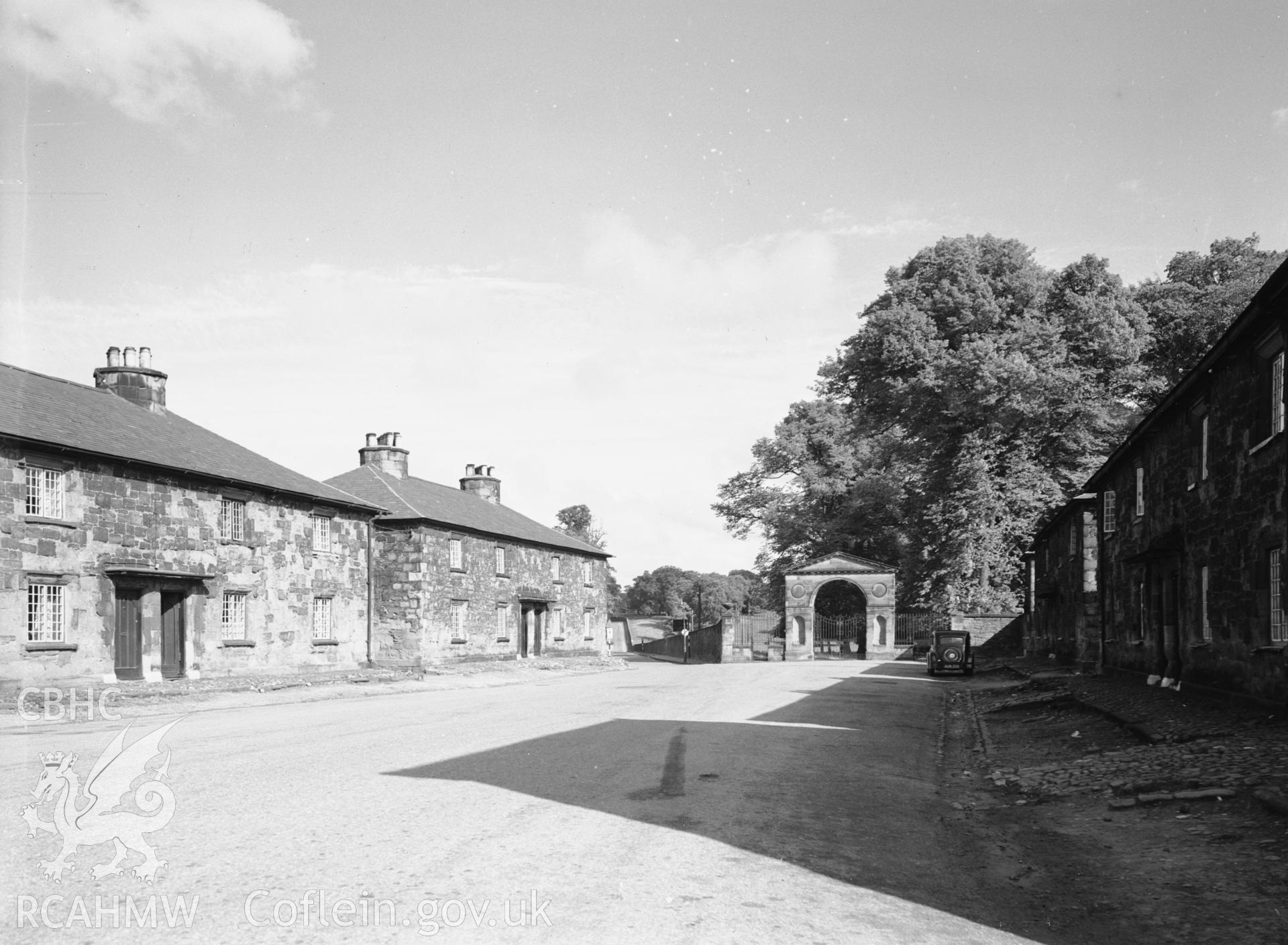 A single black and white photograph showing Wynnstay Estate Houses.  Negative held.