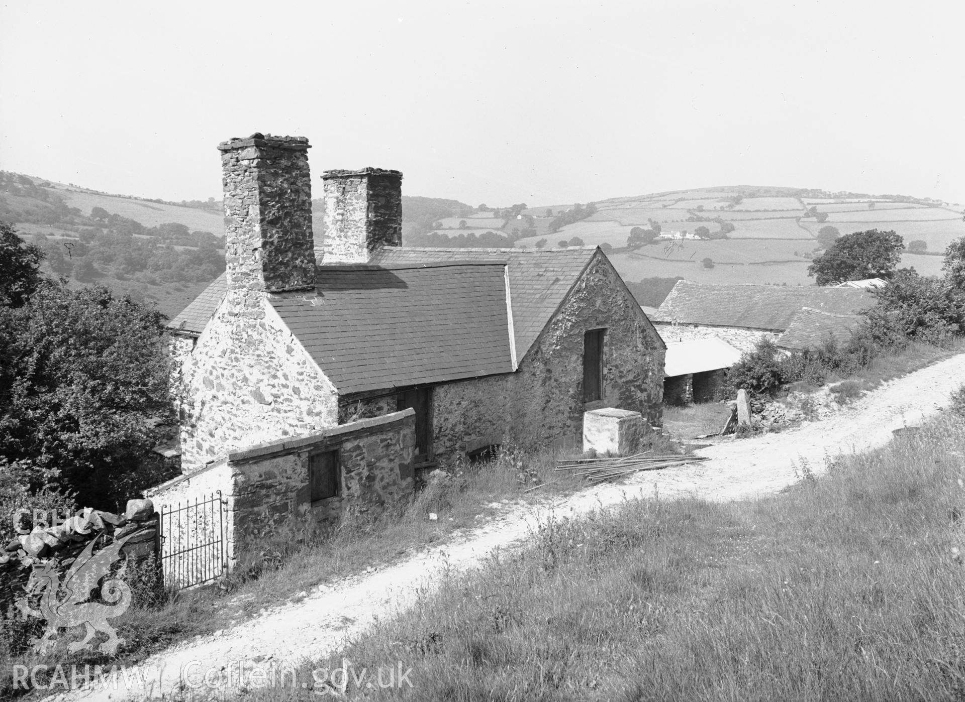 One black and white photograph of Ty-Gwyn, Llanefydd, transferred from the National Buildings Record.