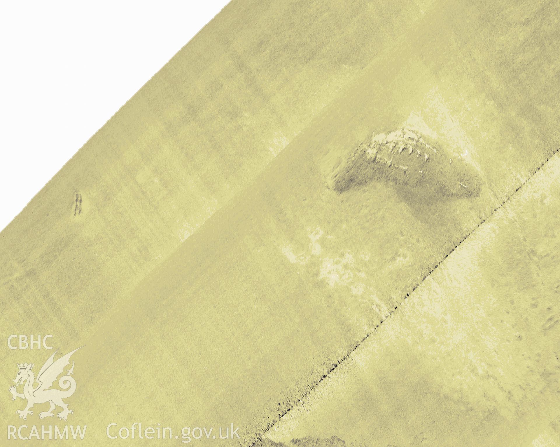 Side scan sonar image of an unnamed wreck gathered by Wessex Archaeology, Report Ref: 53111.02, figure48, WAID 7177-8