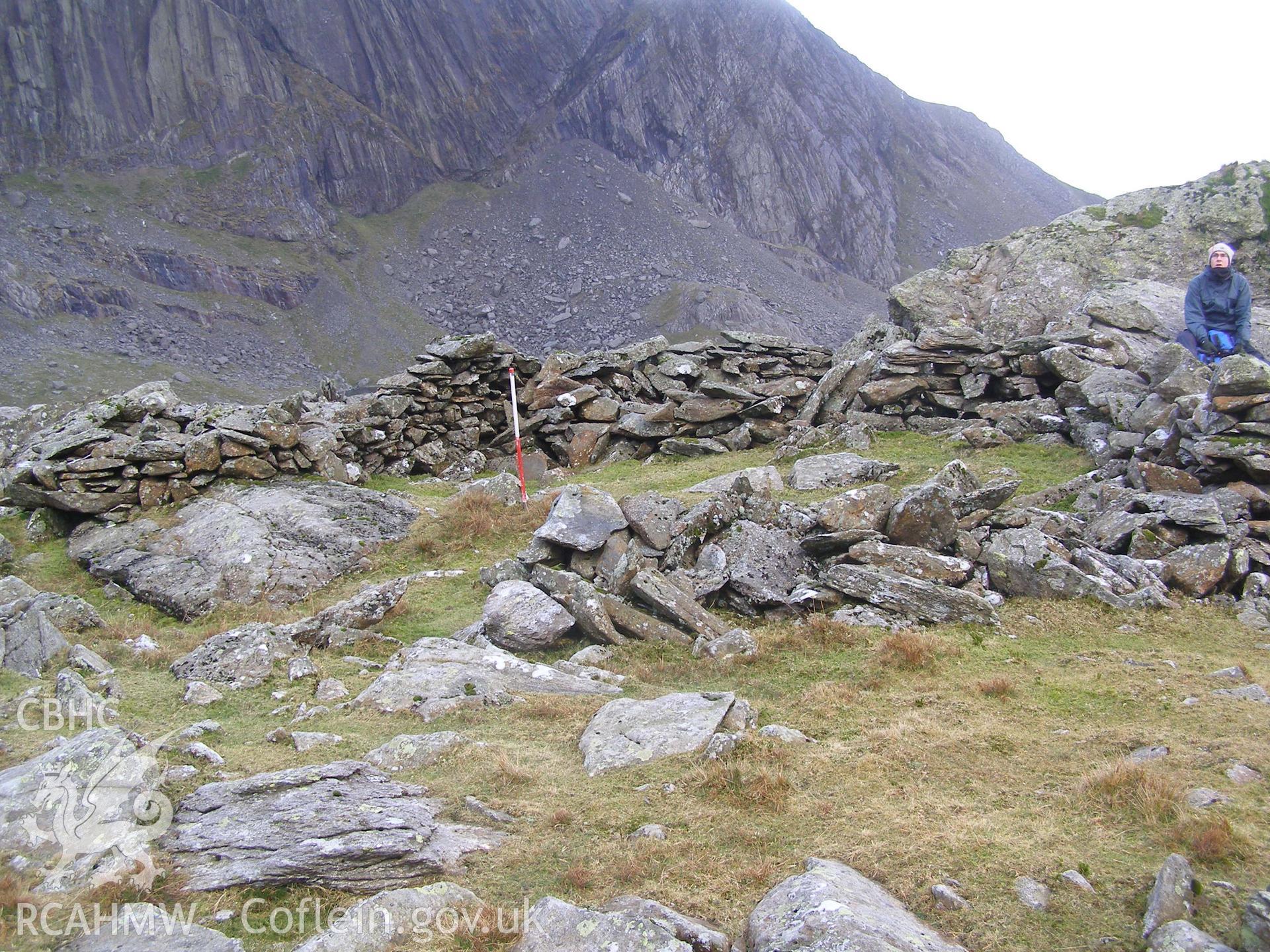 Digital colour photograph of Maen-Du'r Arddu sheep fold I taken on 30/01/2008 by P.J. Schofield during the Snowdon North West Upland Survey undertaken by Oxford Archaeology North.