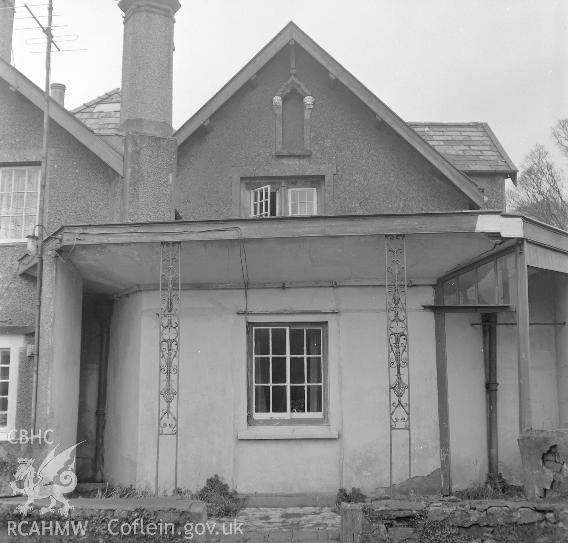 General view of exterior