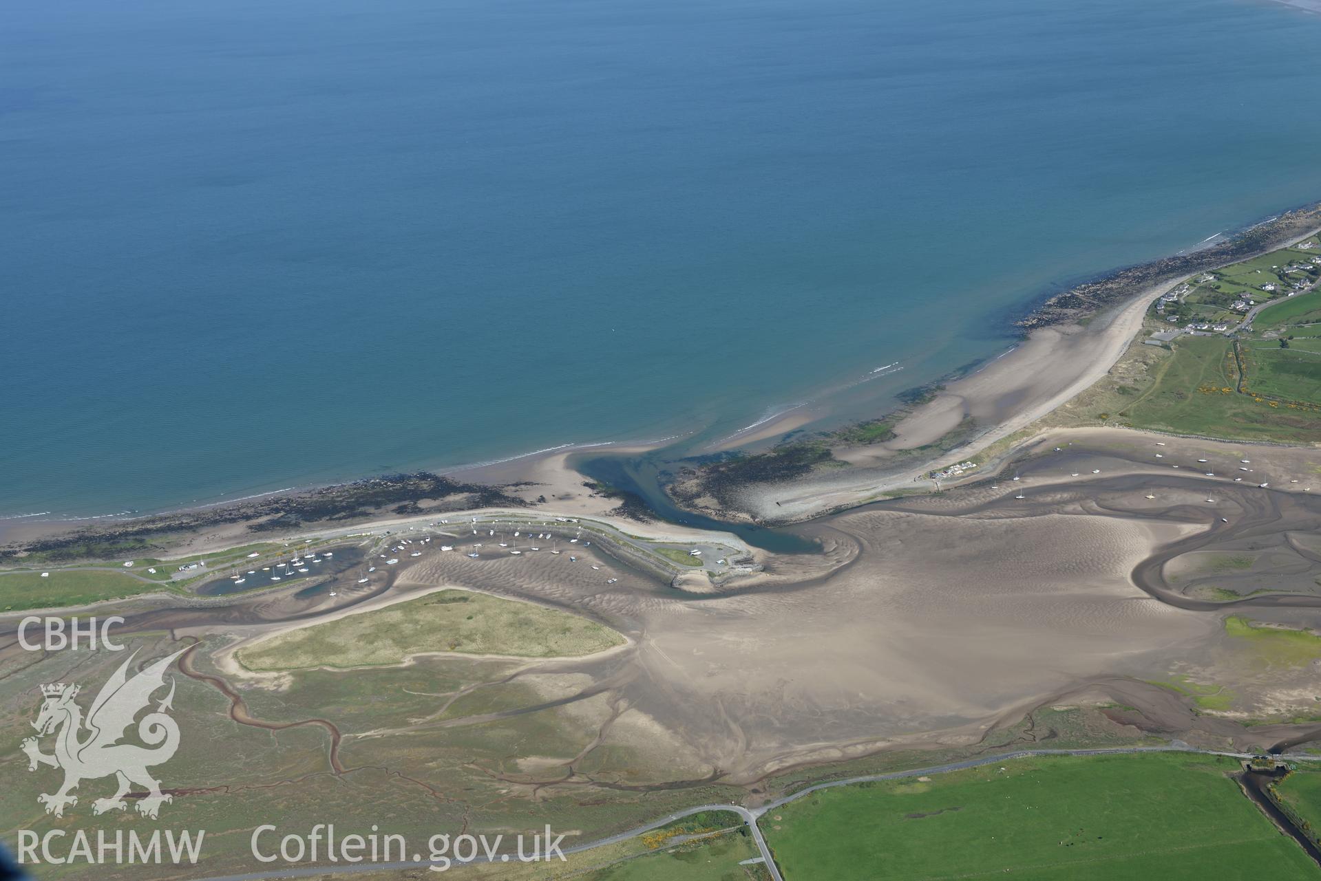 Aerial photography of Shell Island taken on 3rd May 2017.  Baseline aerial reconnaissance survey for the CHERISH Project. ? Crown: CHERISH PROJECT 2017. Produced with EU funds through the Ireland Wales Co-operation Programme 2014-2020. All material made freely available through the Open Government Licence.