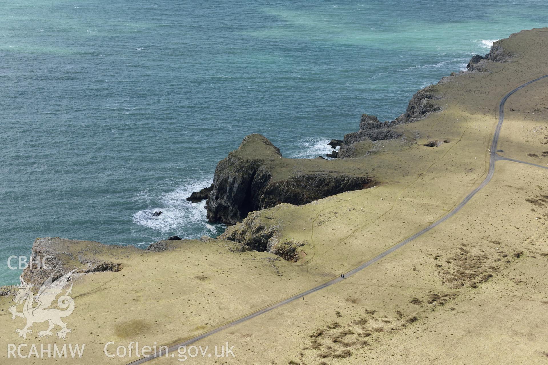 Crickmail Down promontory enclosure. Baseline aerial reconnaissance survey for the CHERISH Project. ? Crown: CHERISH PROJECT 2018. Produced with EU funds through the Ireland Wales Co-operation Programme 2014-2020. All material made freely available through the Open Government Licence.