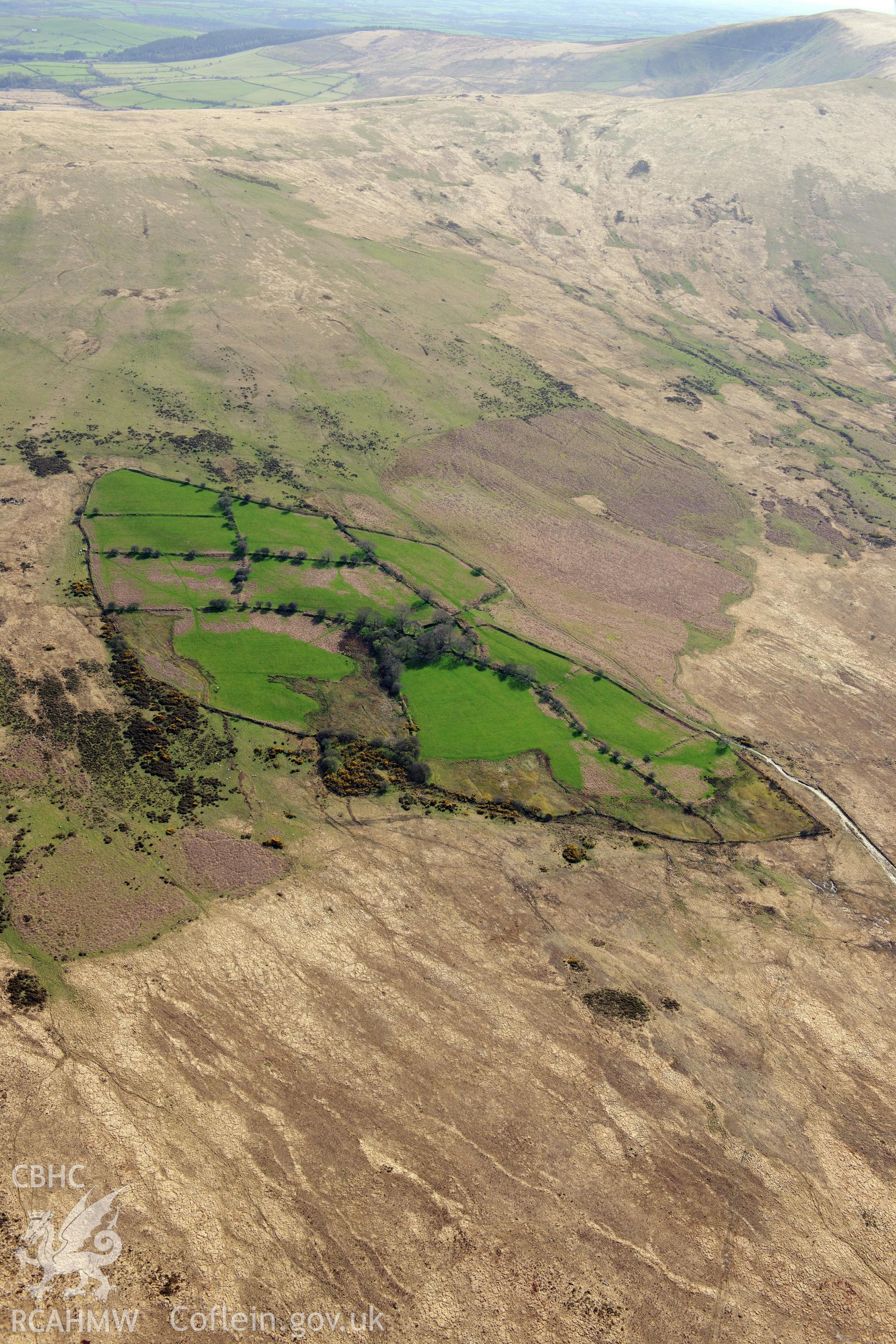 Hafod Tydfil Farmstead, South of Brynberian. Oblique aerial photograph taken during the Royal Commission's programme of archaeological aerial reconnaissance by Toby Driver on 15th April 2015.