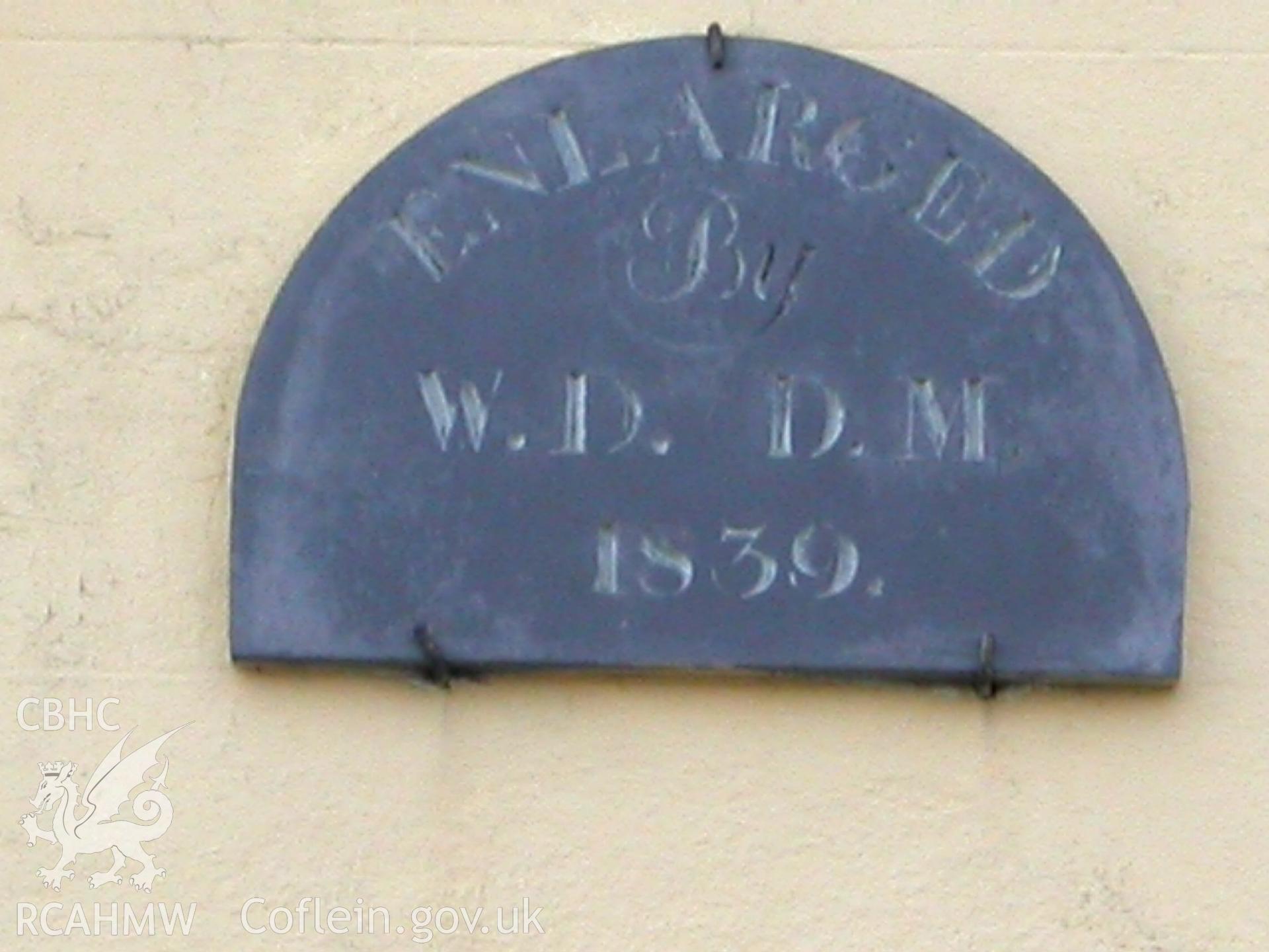 Exterior early plaque below 1839