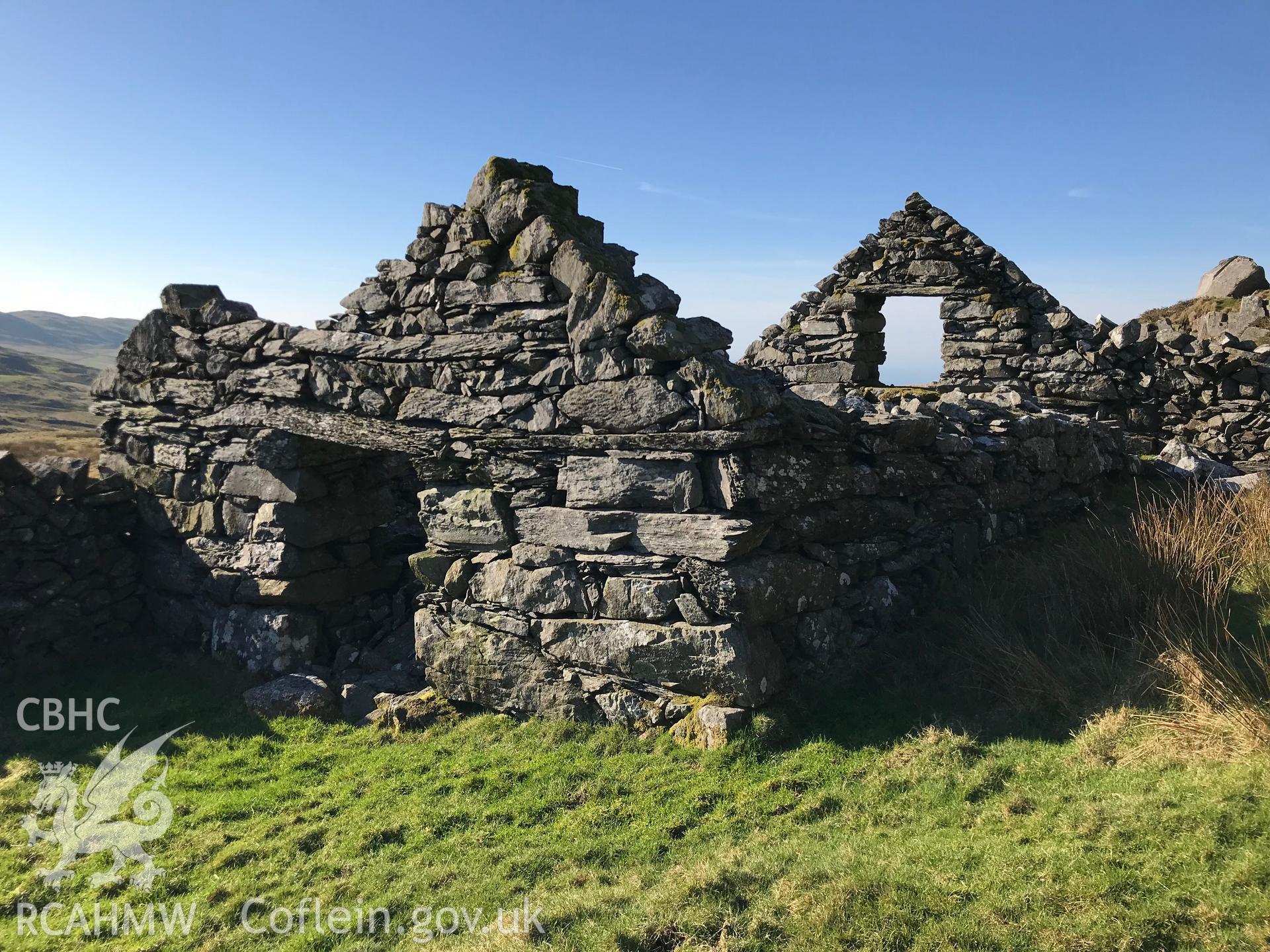 Digital colour photograph of a possible field barn at Moel-y-Geifr, Talsarnau, taken by Paul R. Davis on 15th February 2019.