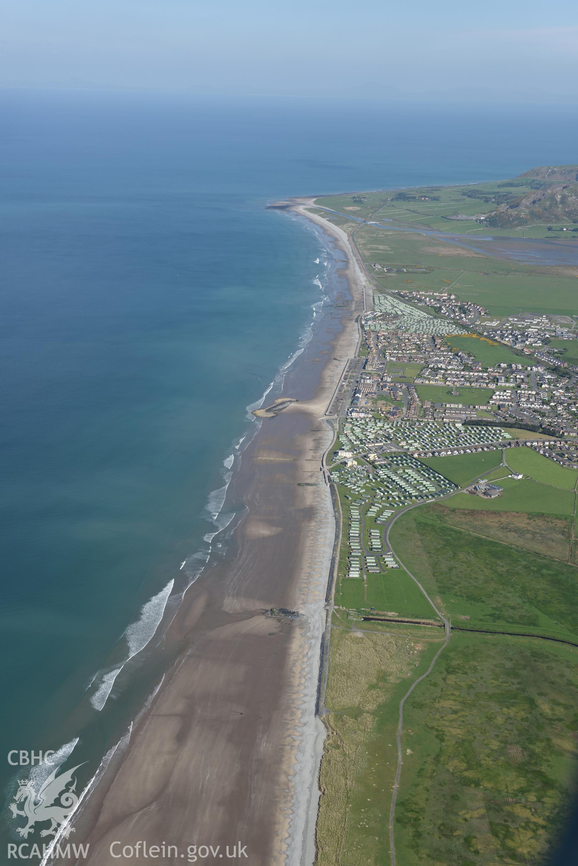 Aerial photography of Tywyn taken on 3rd May 2017.  Baseline aerial reconnaissance survey for the CHERISH Project. ? Crown: CHERISH PROJECT 2017. Produced with EU funds through the Ireland Wales Co-operation Programme 2014-2020. All material made freely available through the Open Government Licence.