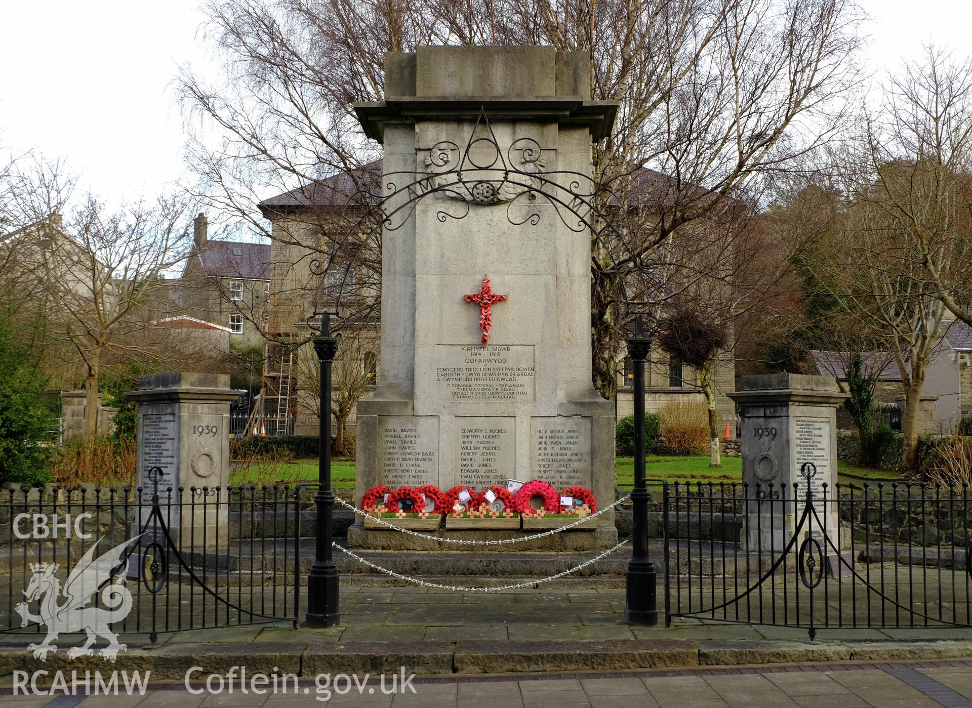 Colour photograph showing a view of Bethesda War Memorial, looking north, produced by Richard Hayman 16th February 2017
