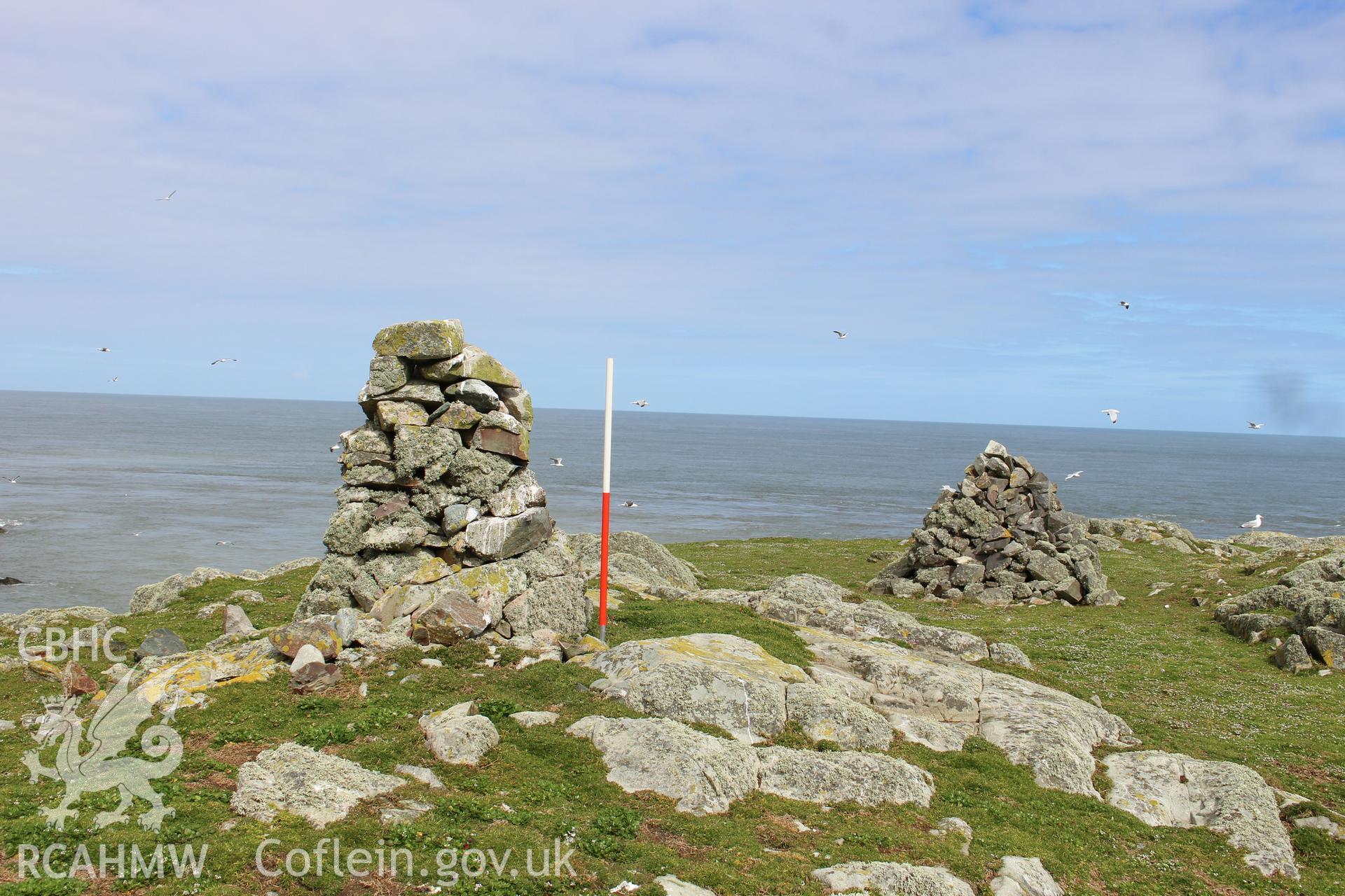 Skerries, northern stone beacons