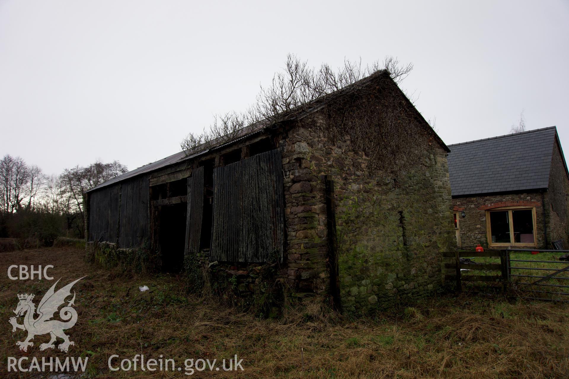 View from south east of Middle Ton Threshing Barn. Photographed for the Historic Building Photographic Record of Middle Ton Threshing Barn, Llanvapley, by Dan Courtney of Cog Architects, 2019.