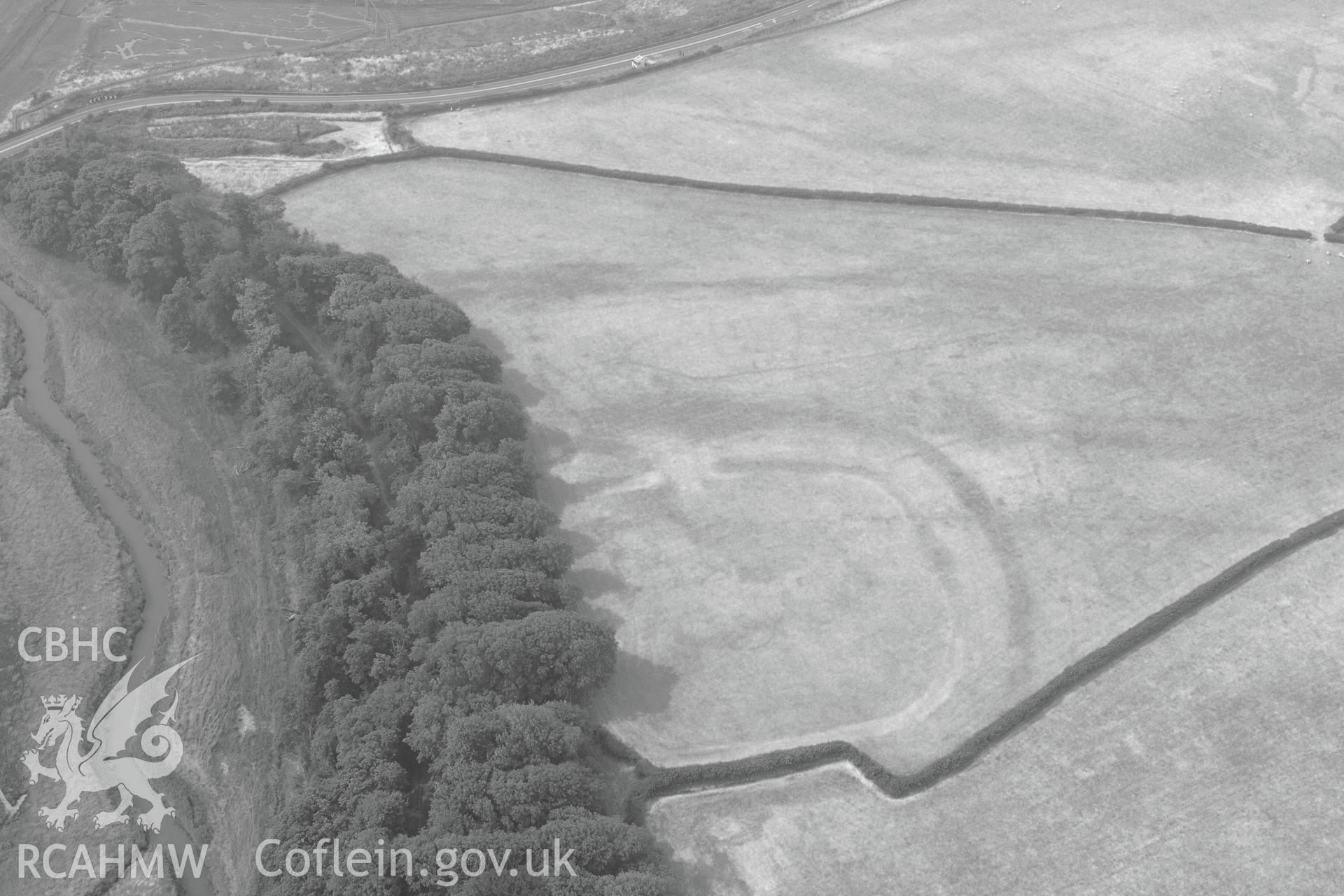 Royal Commission aerial photography of East Orchard Wood recorded during drought conditions on 22nd July 2013.