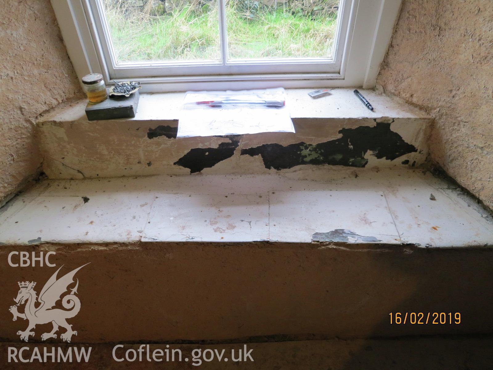 Interior living room window in the house at Pencerrig Pellaf, Ffordd Uchaf, Harlech. Photographed by Kimberley Urch as part of photographic survey for planning application (ref. no. NP5/61/LB446A Snowdonia National Park Authority).