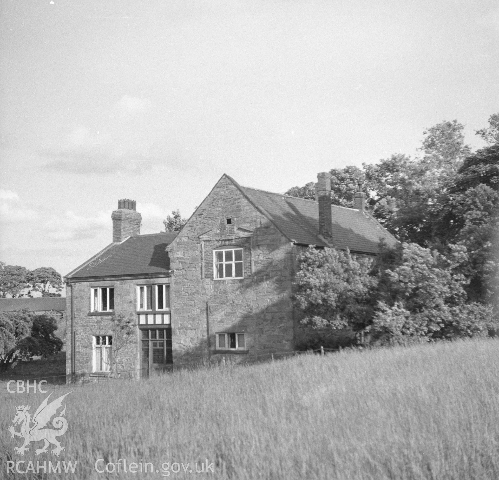 Digital copy of a black and white nitrate negative showing an exterior view of Llyseurgain, Northop.