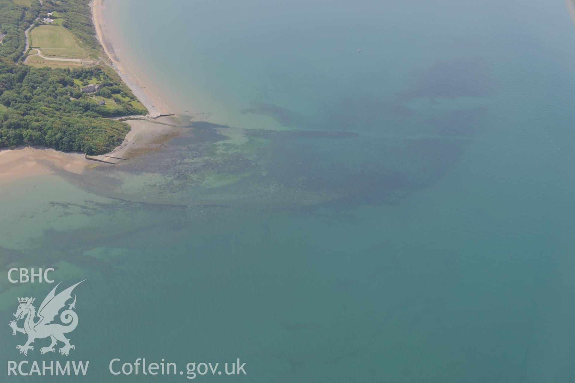 Cei-Bach fish trap complex, Newquay. Oblique aerial photograph taken during the Royal Commission?s programme of archaeological aerial reconnaissance by Toby Driver on 12th July 2013.