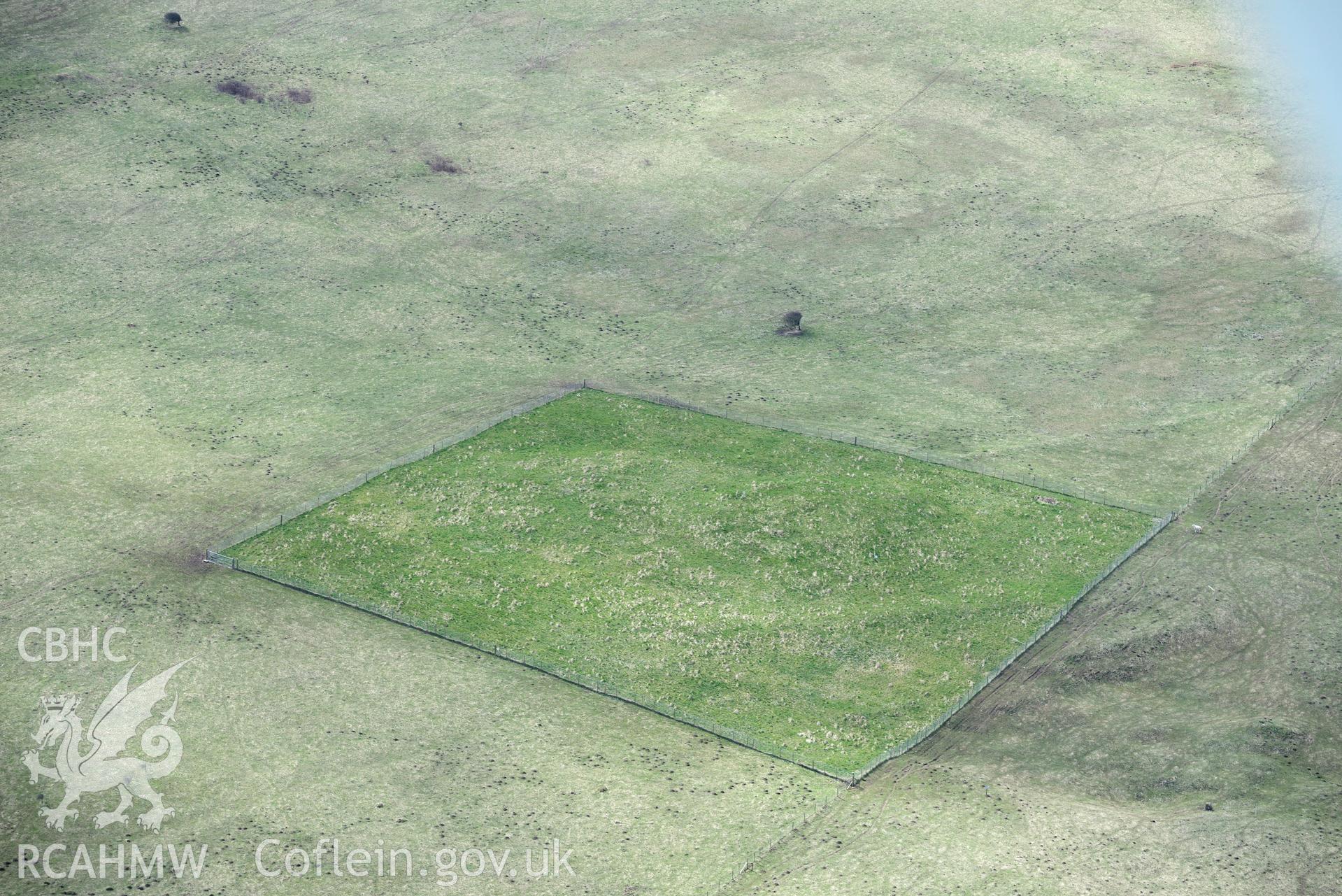 Brownslade Round Barrow. Baseline aerial reconnaissance survey for the CHERISH Project. ? Crown: CHERISH PROJECT 2018. Produced with EU funds through the Ireland Wales Co-operation Programme 2014-2020. All material made freely available through the Open Government Licence.