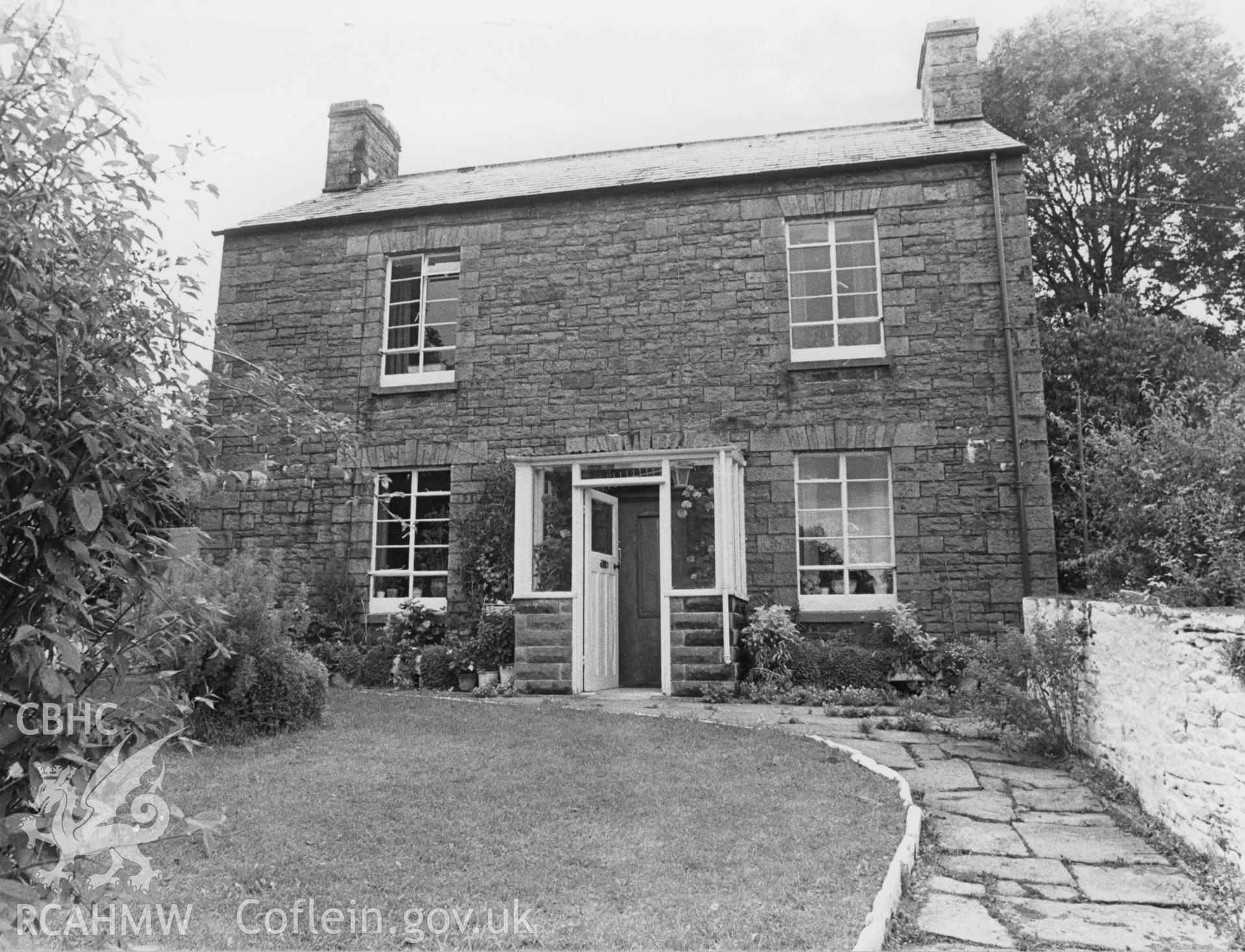 Digital copy of a view of Aberfan Lock House, copyright Merthyr Tydfil Heritage Trust.