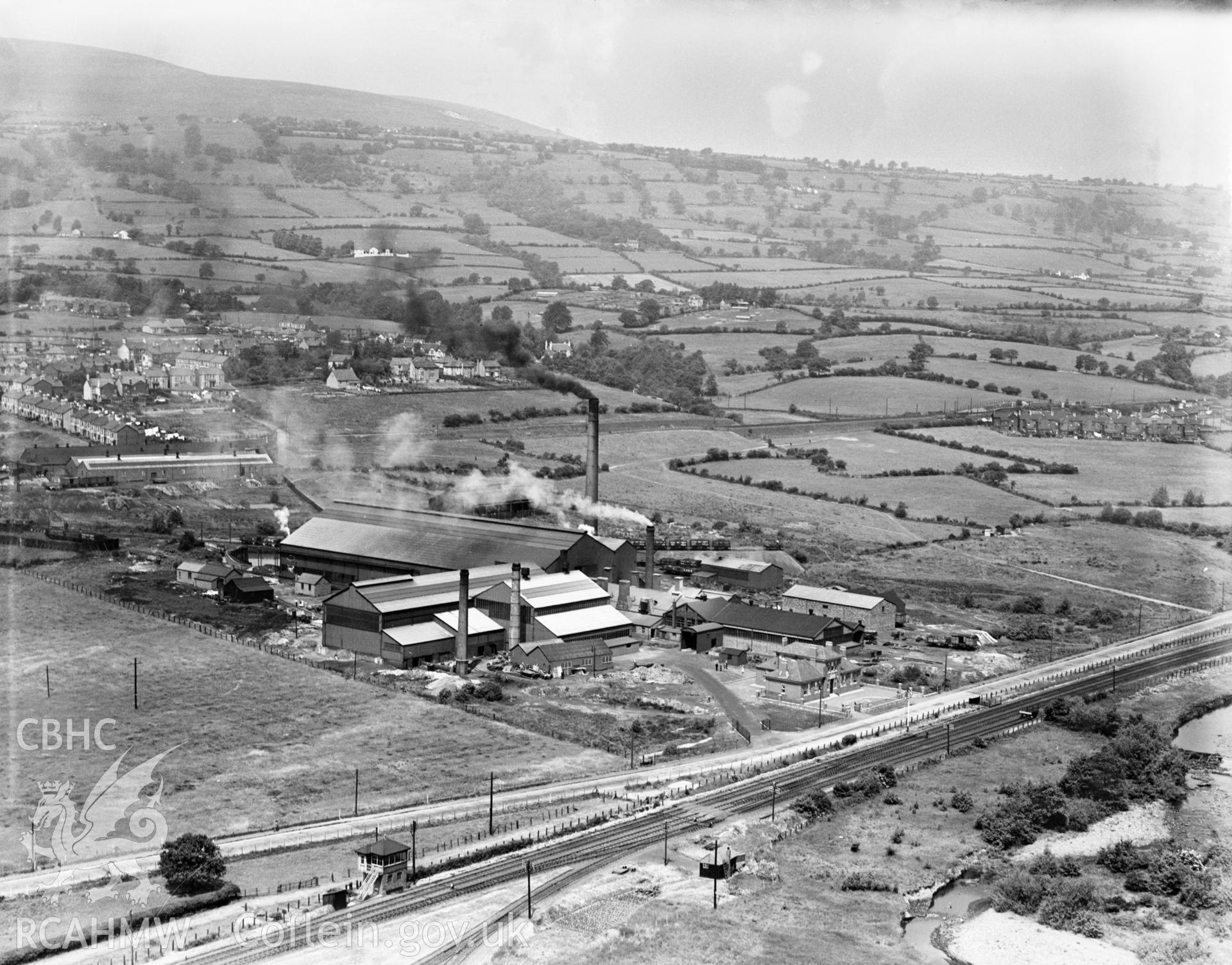 View of Avondale Tinplate Co., Pontnewydd, oblique aerial view. 5?x4? black and white glass plate negative.