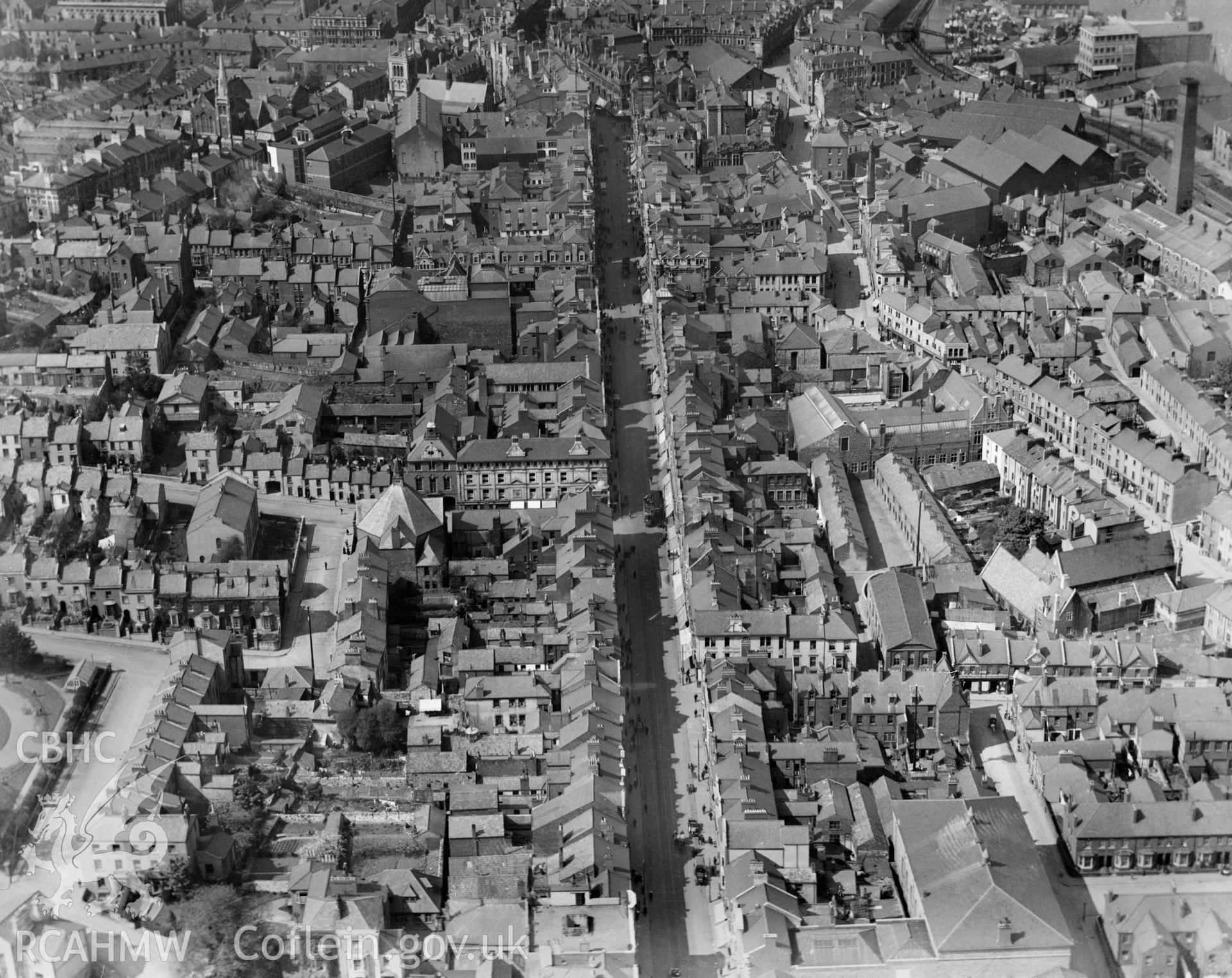 View of Newport showing town centre, oblique aerial view. 5?x4? black and white glass plate negative.